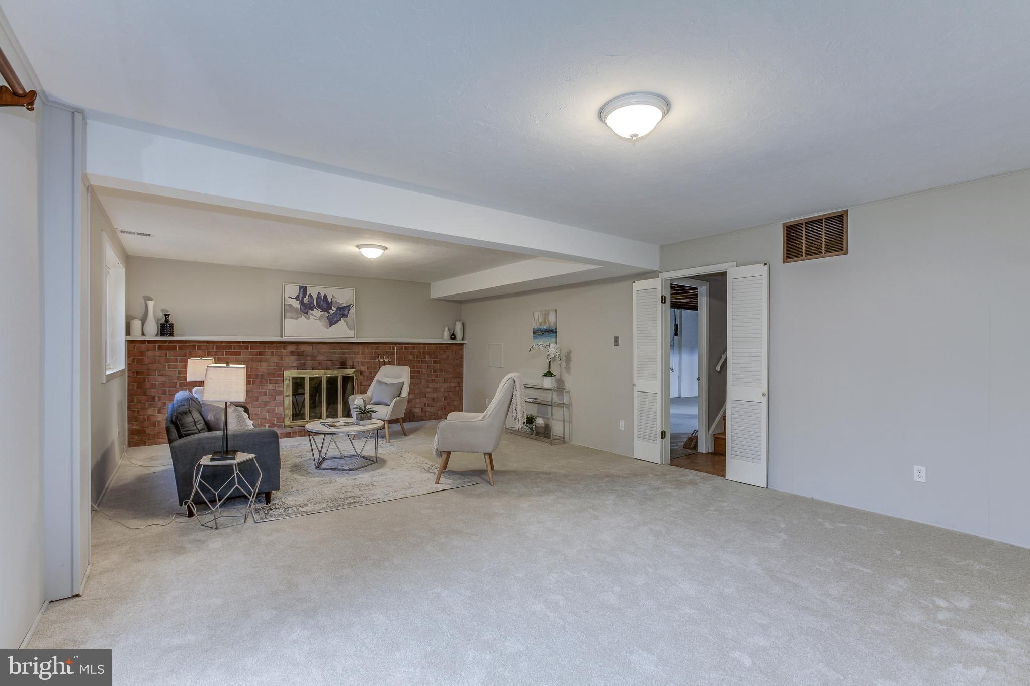 REGENCY ESTATES - Residential