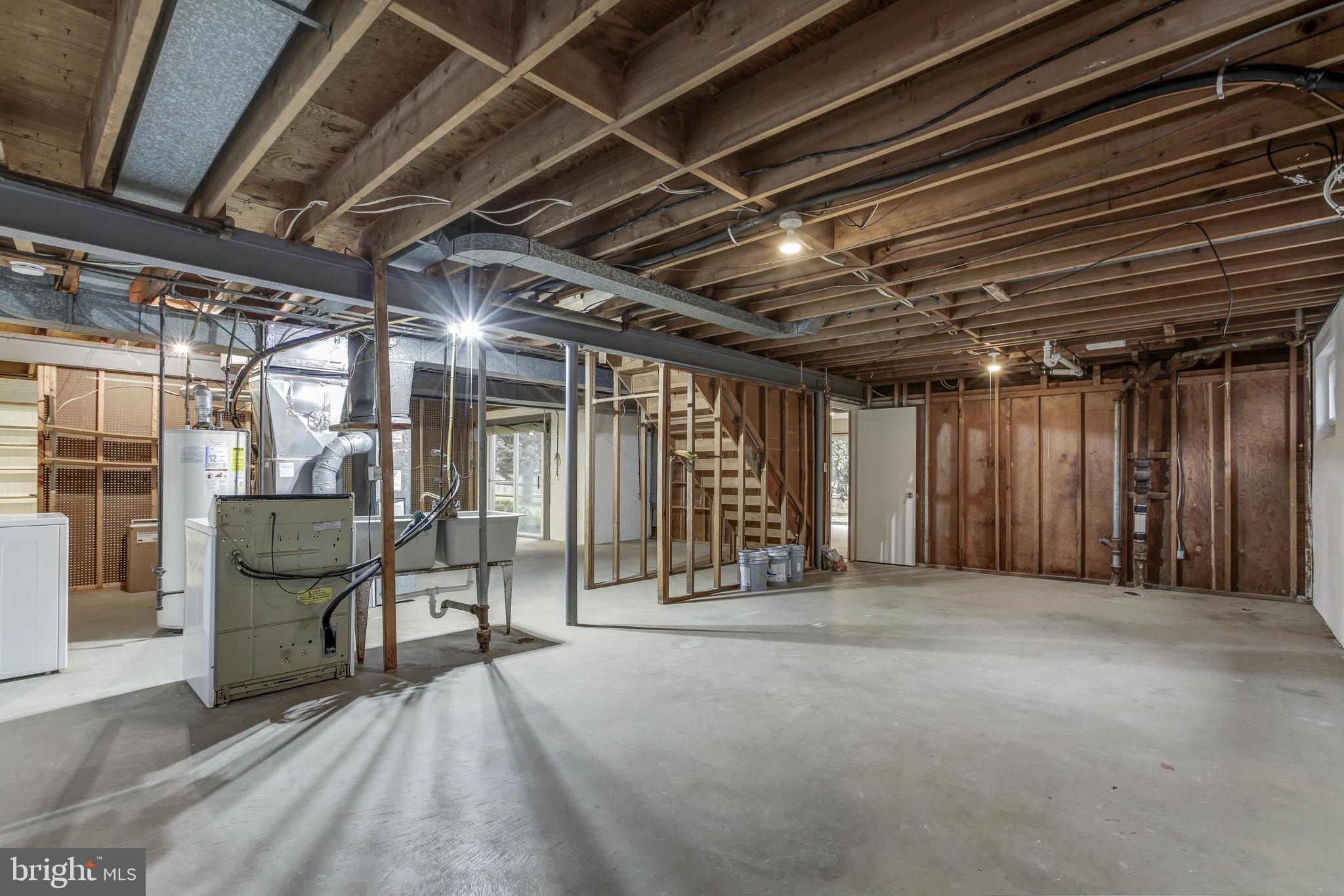 REGENCY ESTATES - Residential