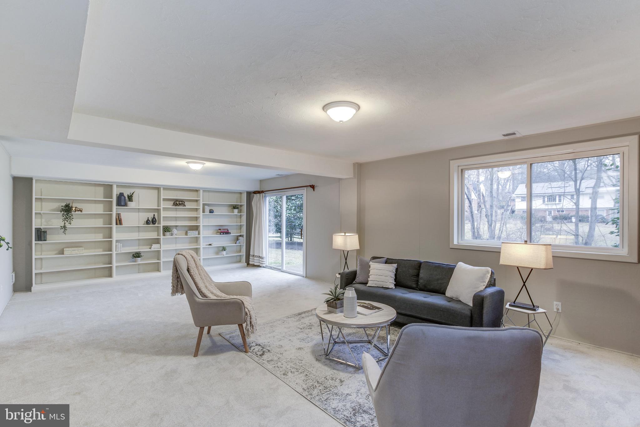 REGENCY ESTATES - Residential