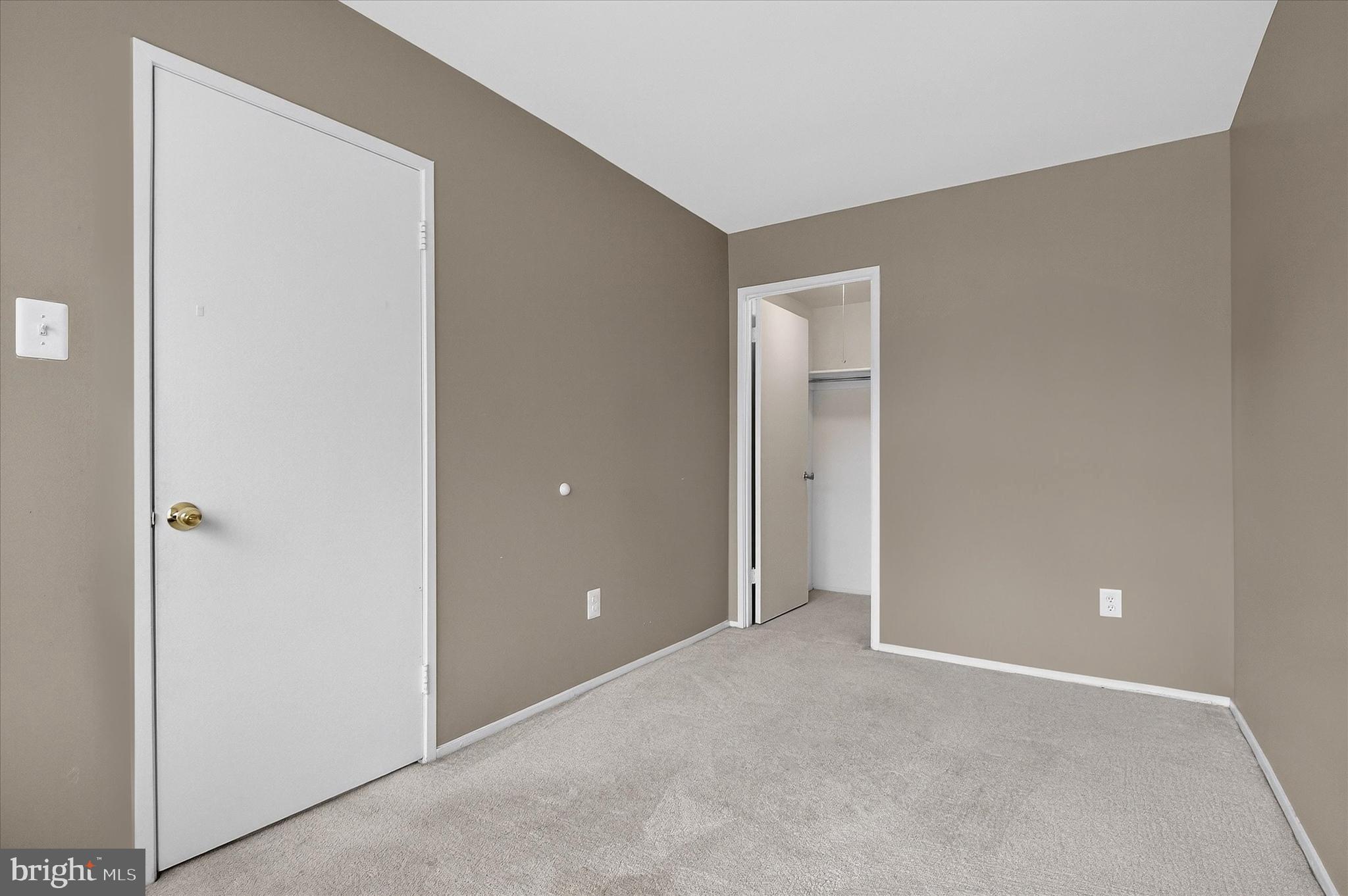 JEFFERSON MEWS - Residential