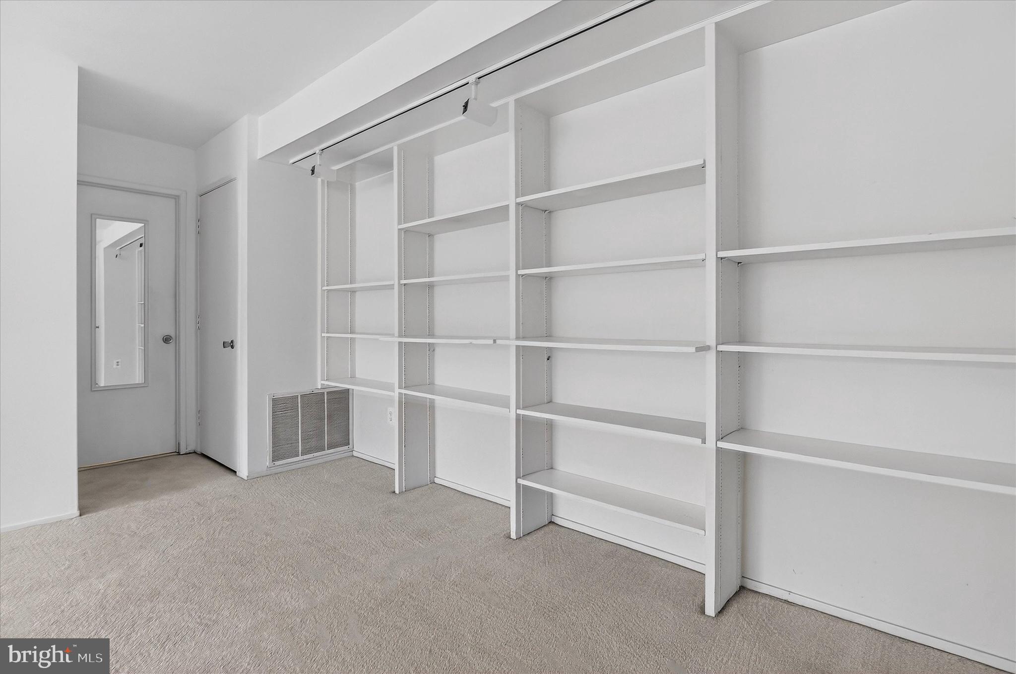 JEFFERSON MEWS - Residential