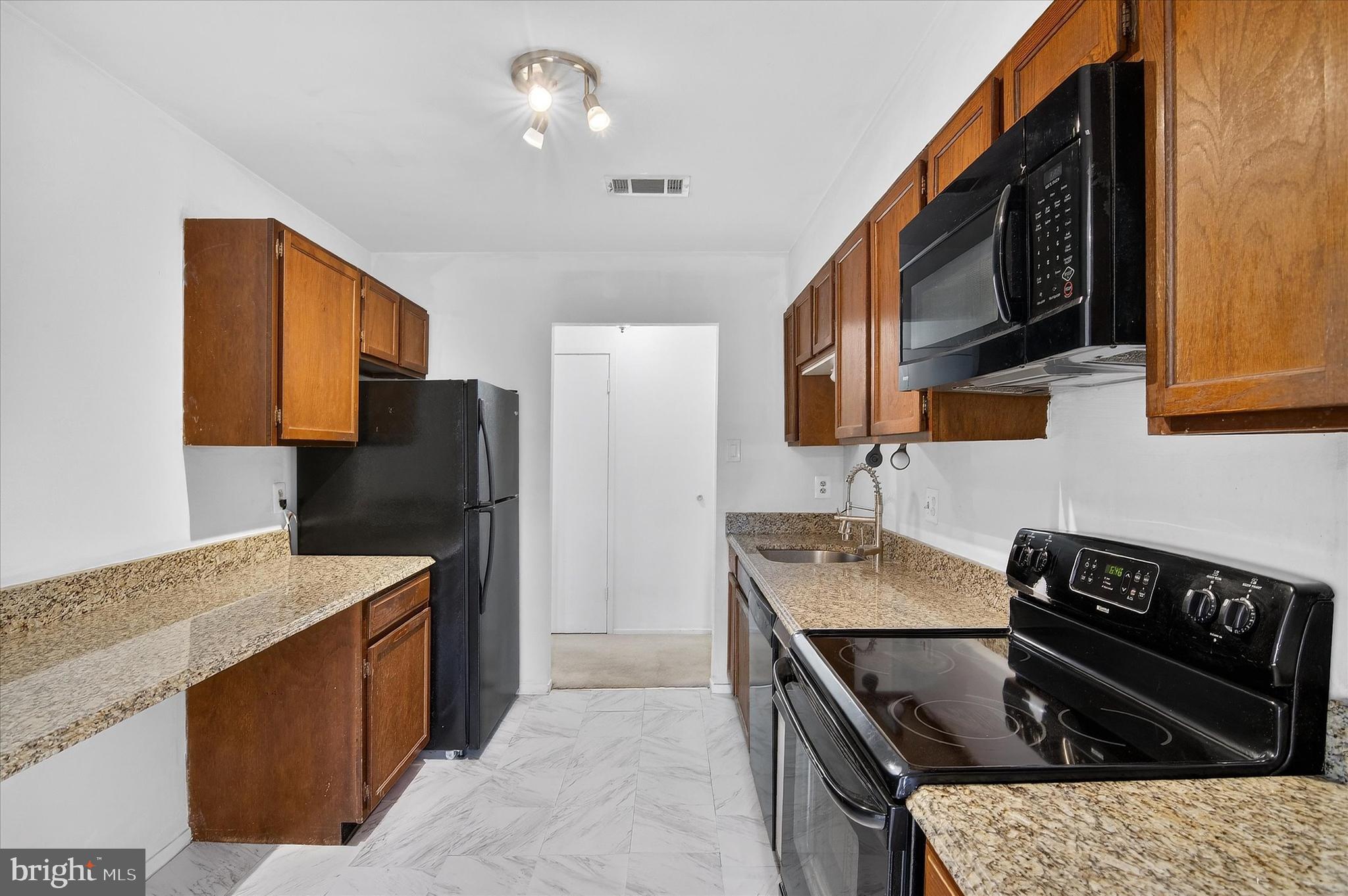 JEFFERSON MEWS - Residential