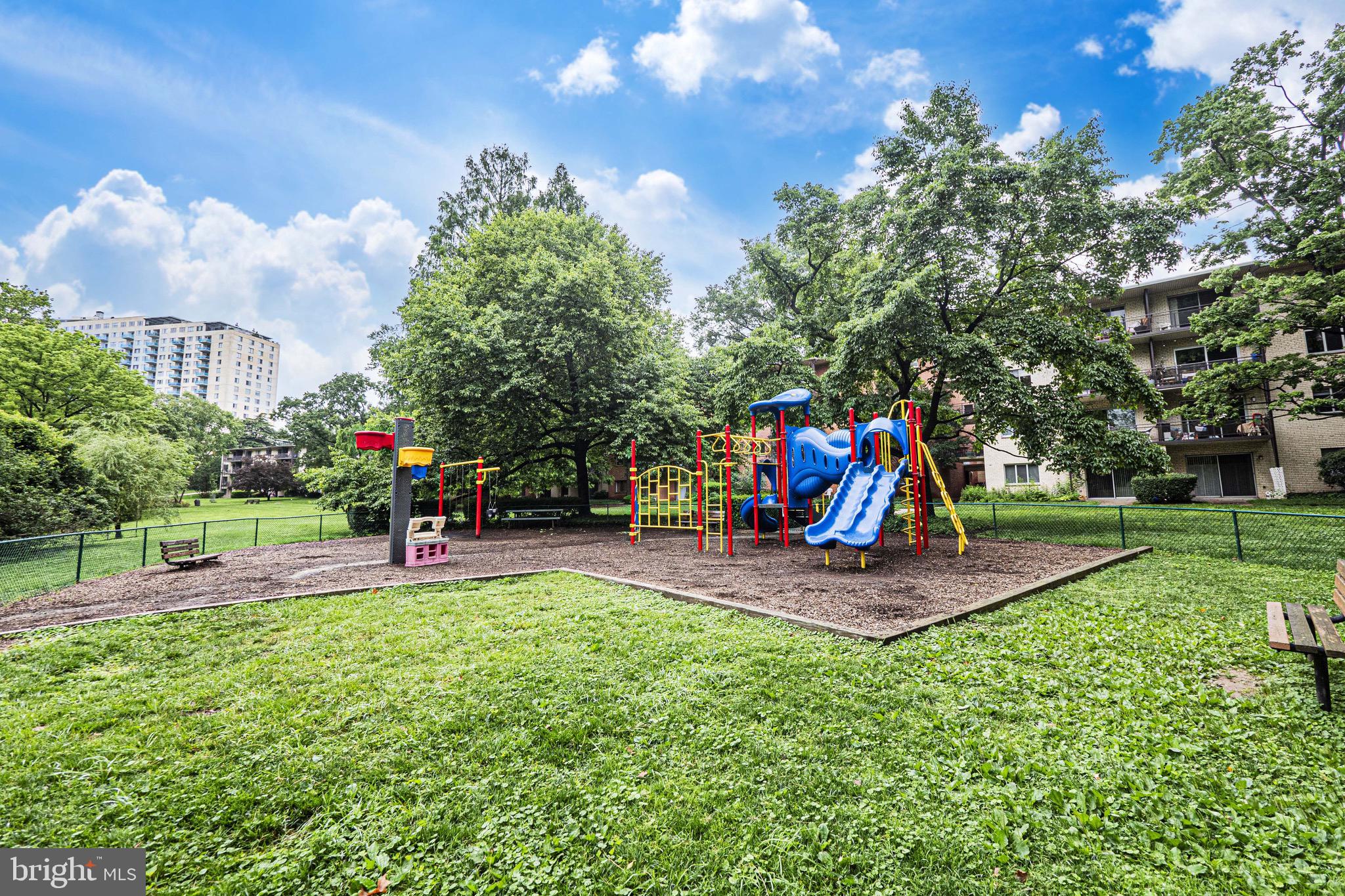 GROSVENOR PARK - Residential