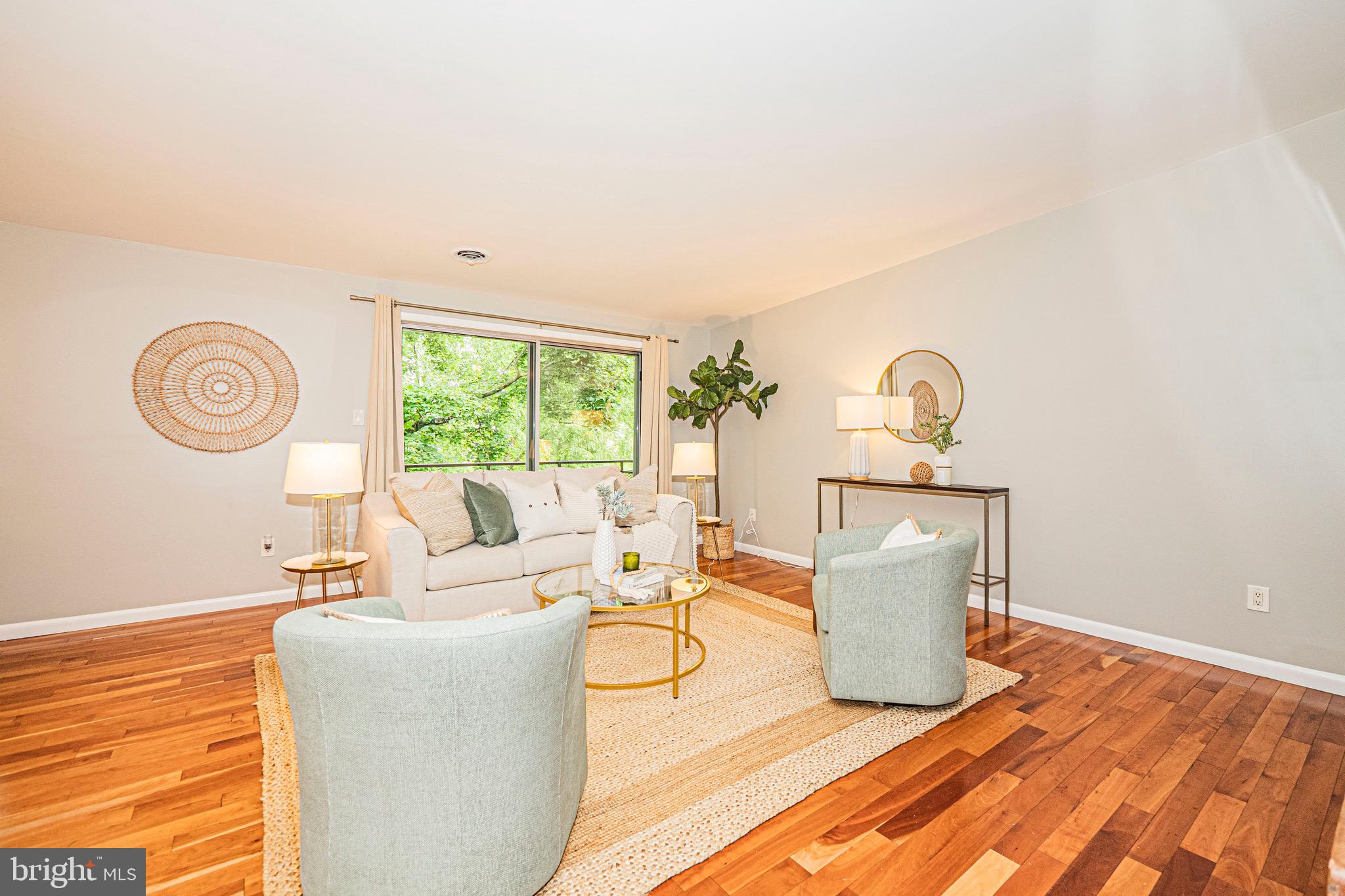 10404 ROCKVILLE PIK 401