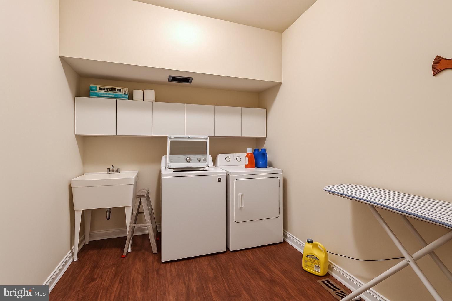 MELLWOOD HILLS - Residential