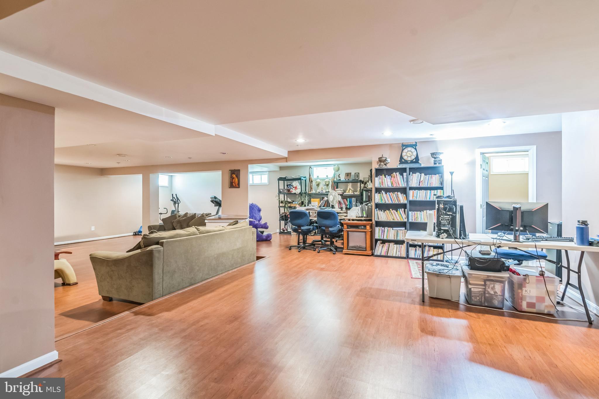 MELLWOOD HILLS - Residential