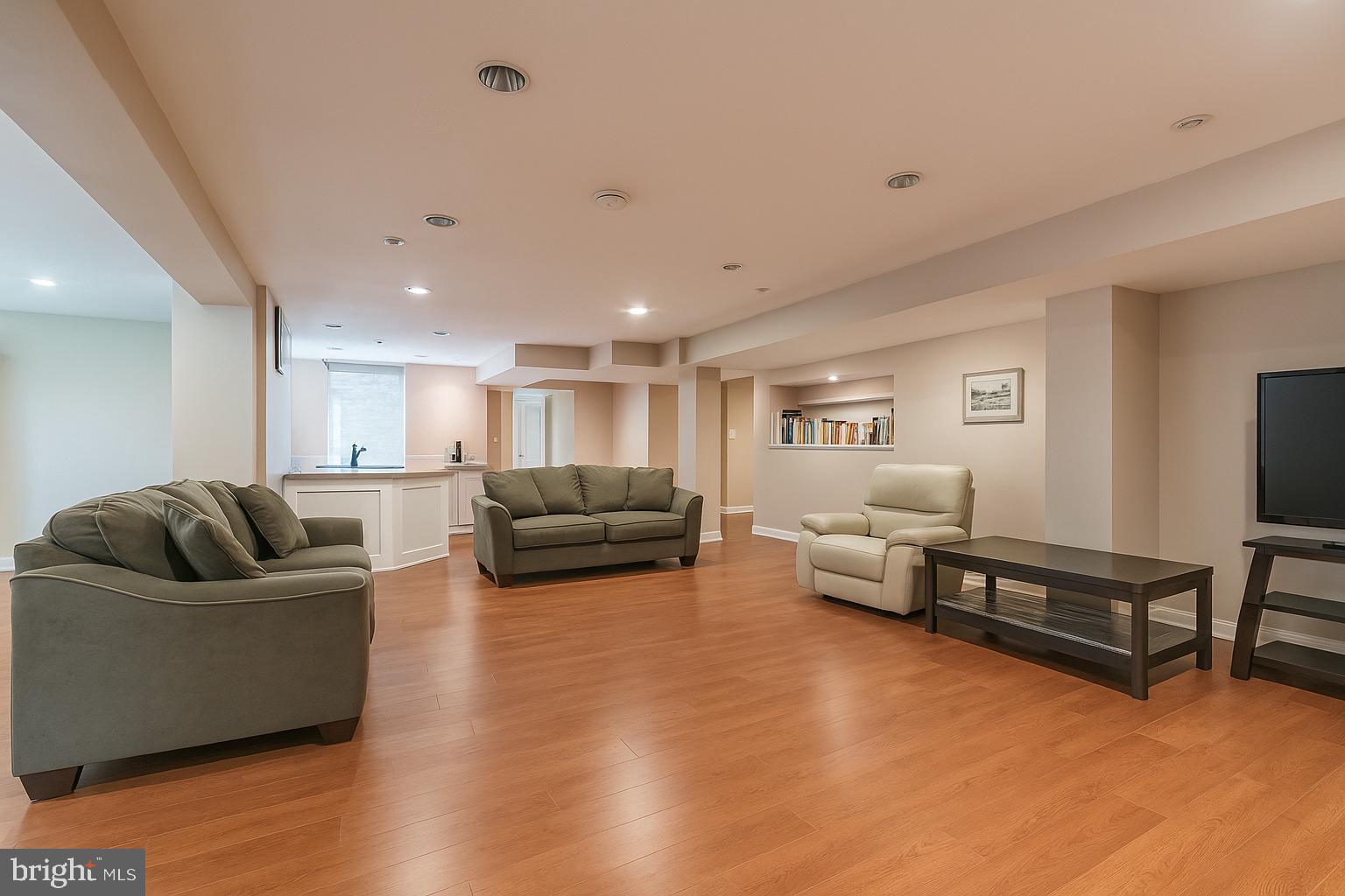 MELLWOOD HILLS - Residential