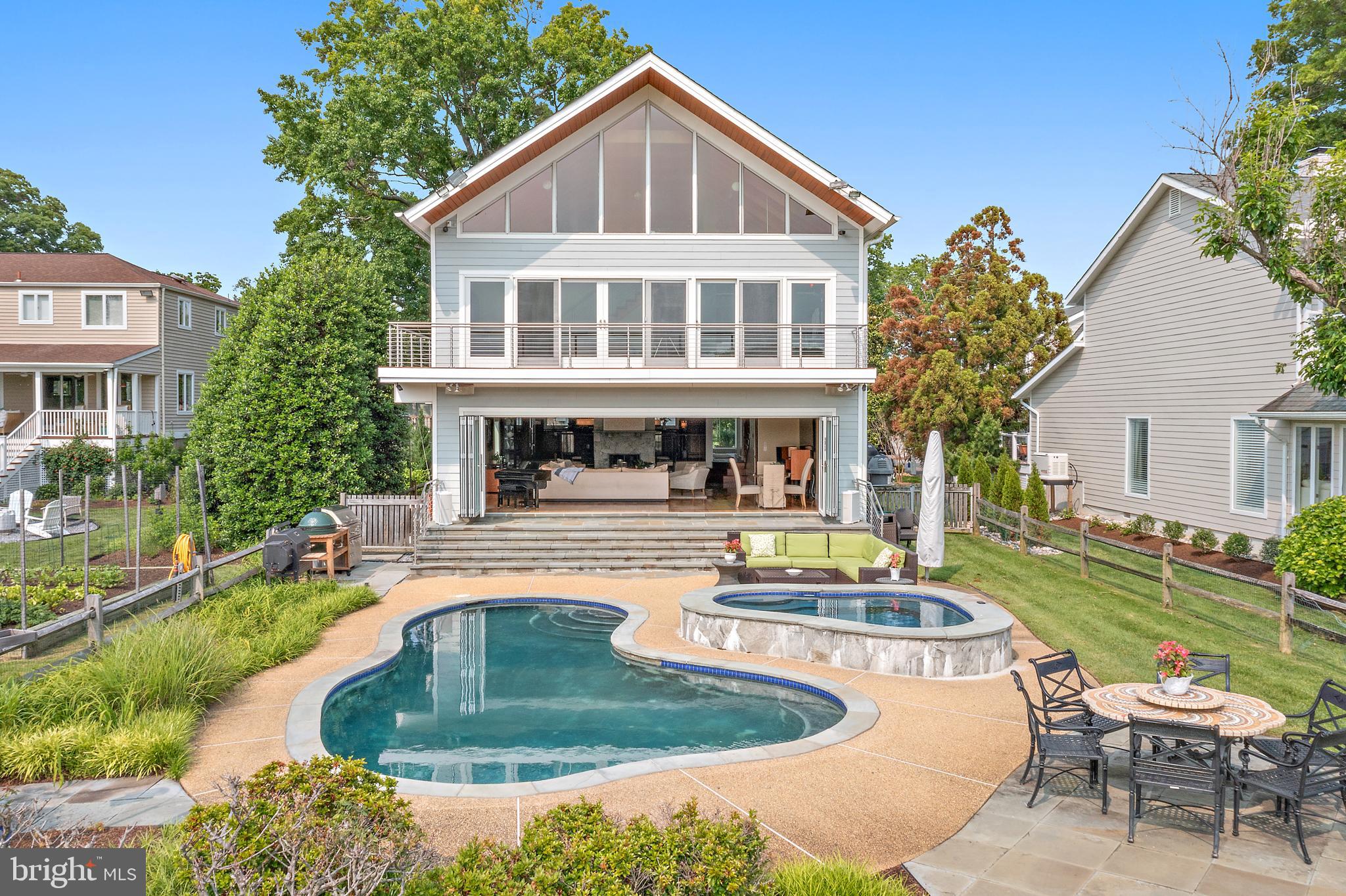 22 EAST LAKE DRIVE