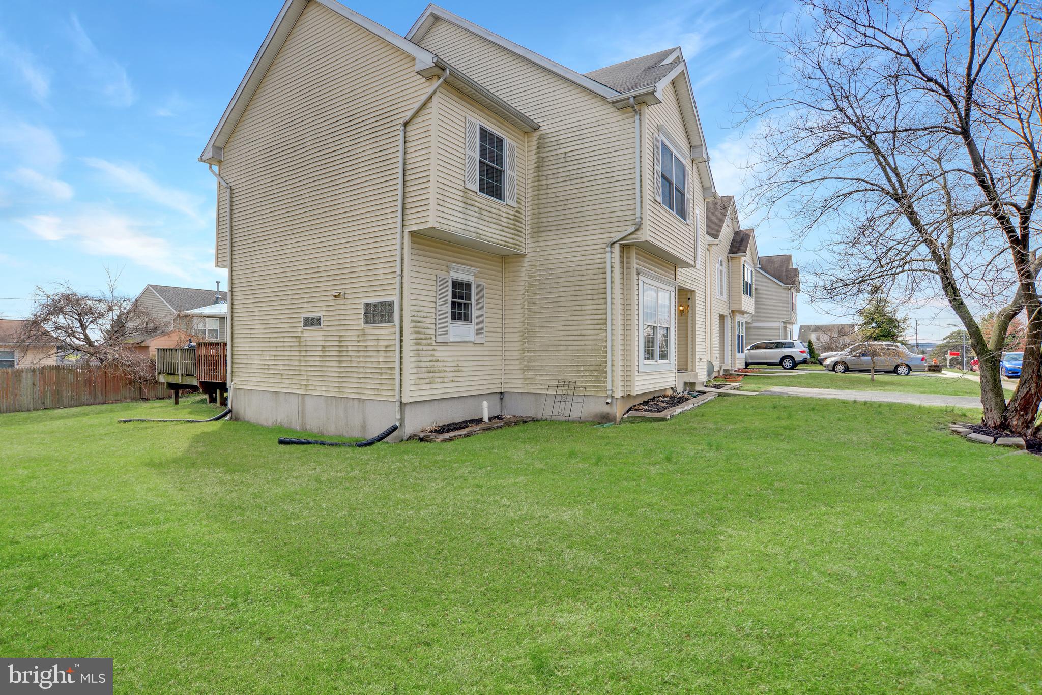 STREAMWOOD - Residential