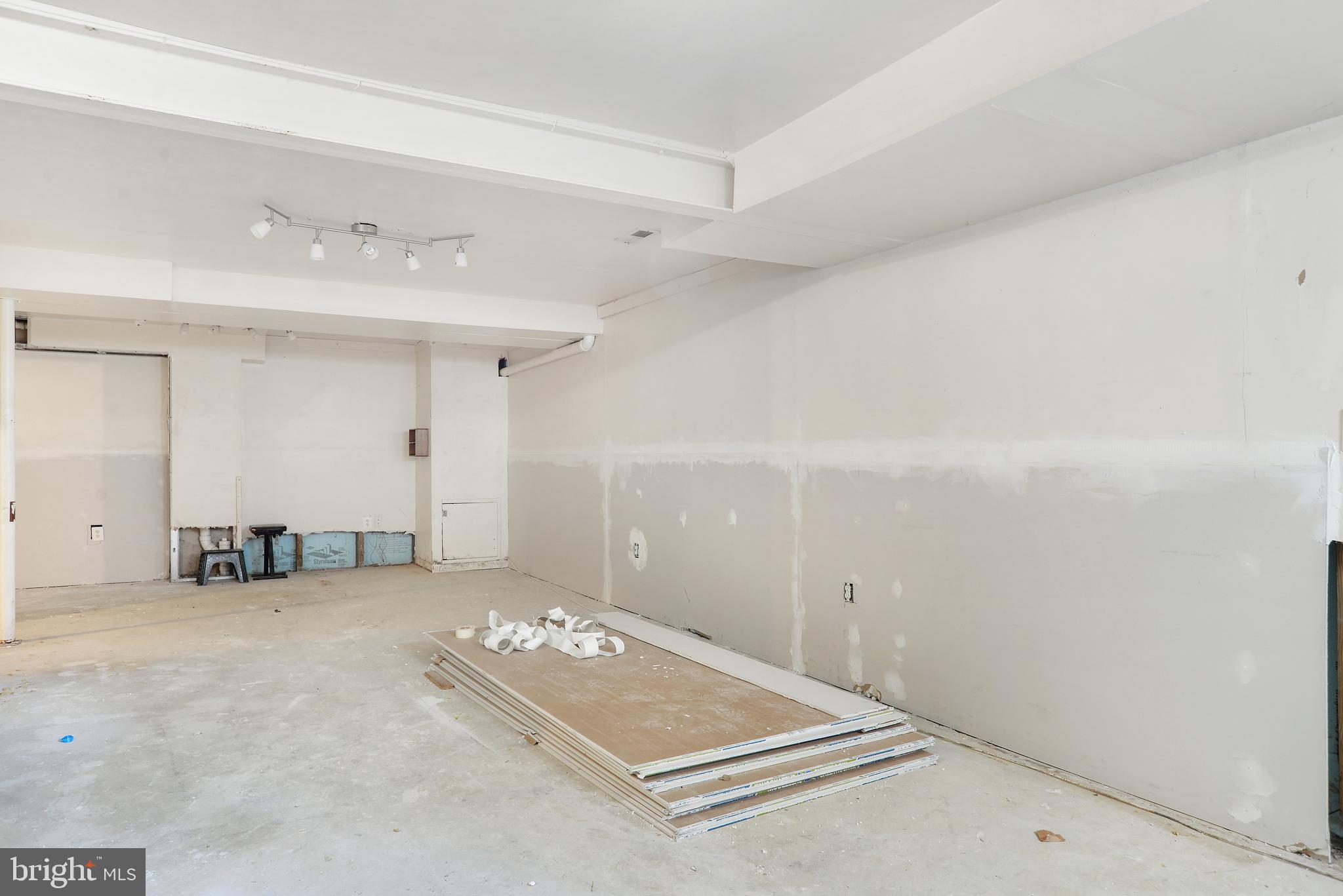 STREAMWOOD - Residential