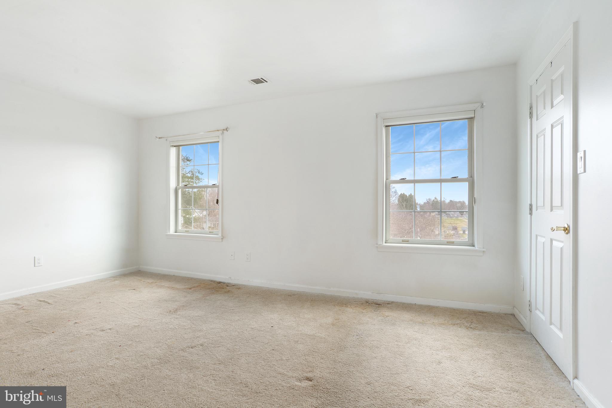 STREAMWOOD - Residential