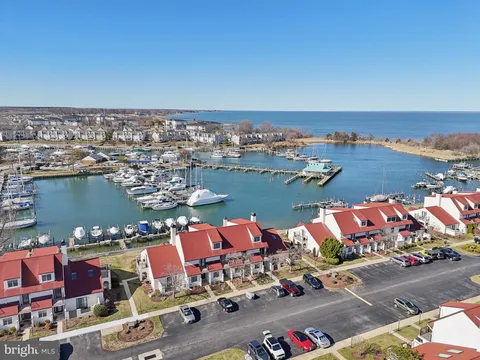 7 Queen Victoria Way Unit 7C, Chester, MD MLS: MDQA2012500