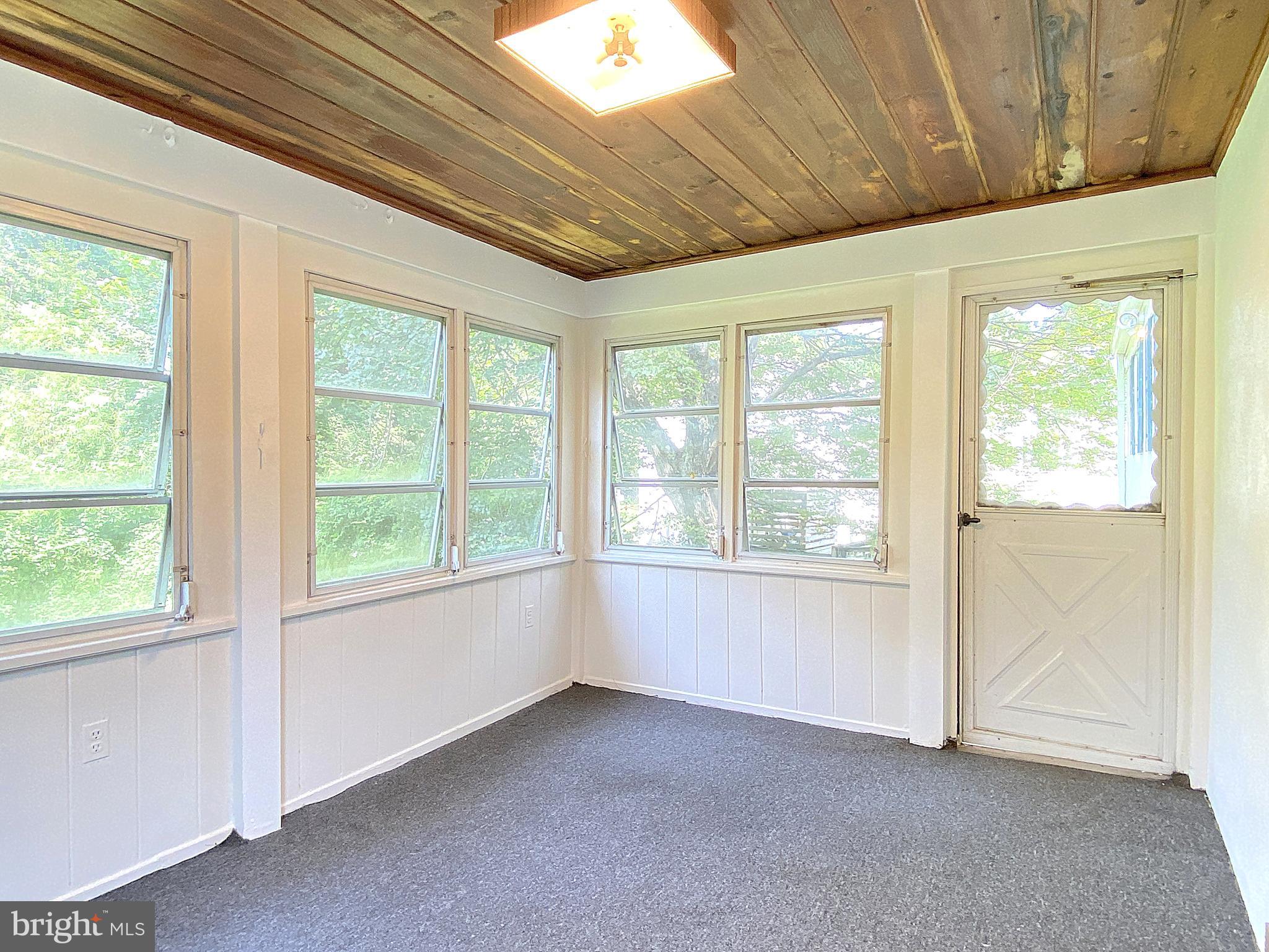 ROCK CREEK FOREST - Residential