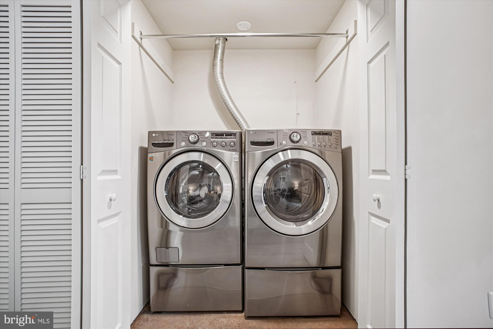 FAIR RIDGE - Residential