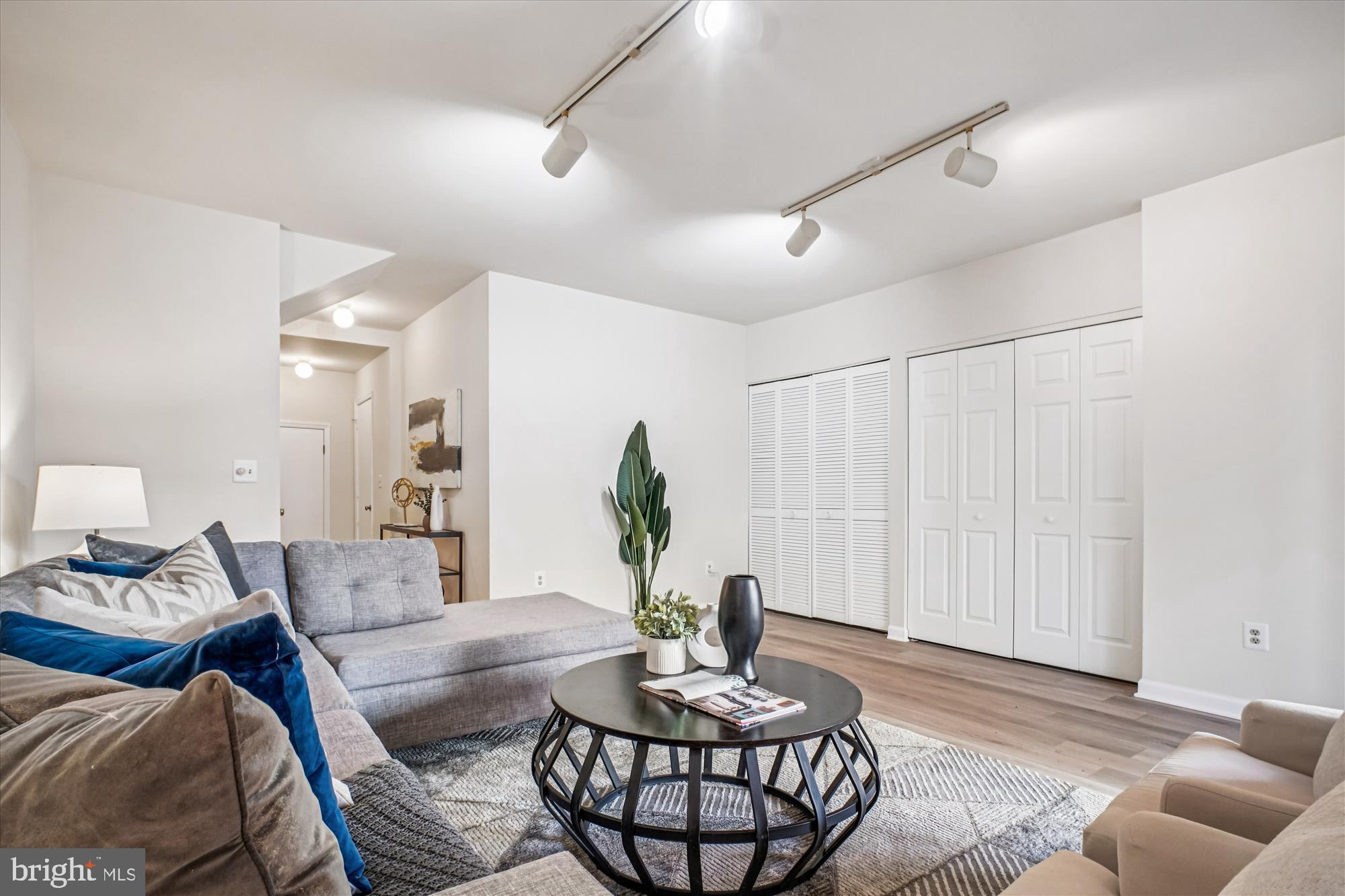 FAIR RIDGE - Residential