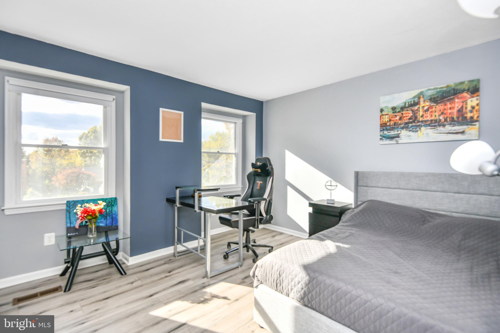 COUNTRY PLACE - Residential