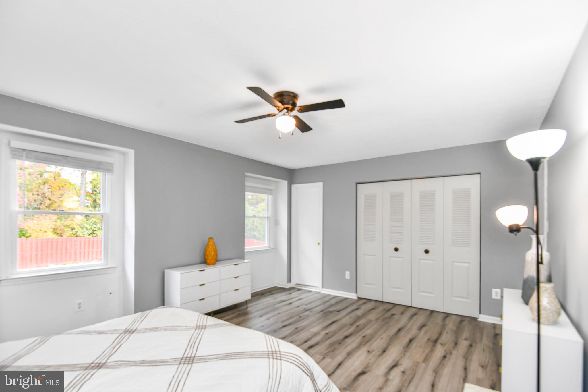 COUNTRY PLACE - Residential