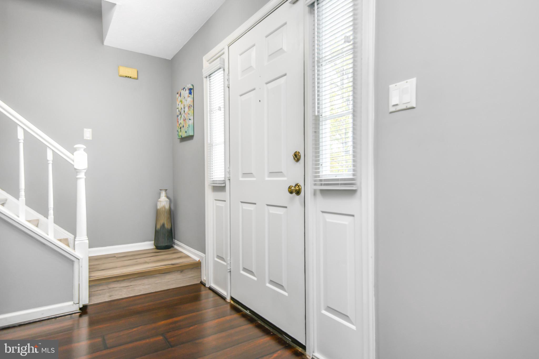 COUNTRY PLACE - Residential