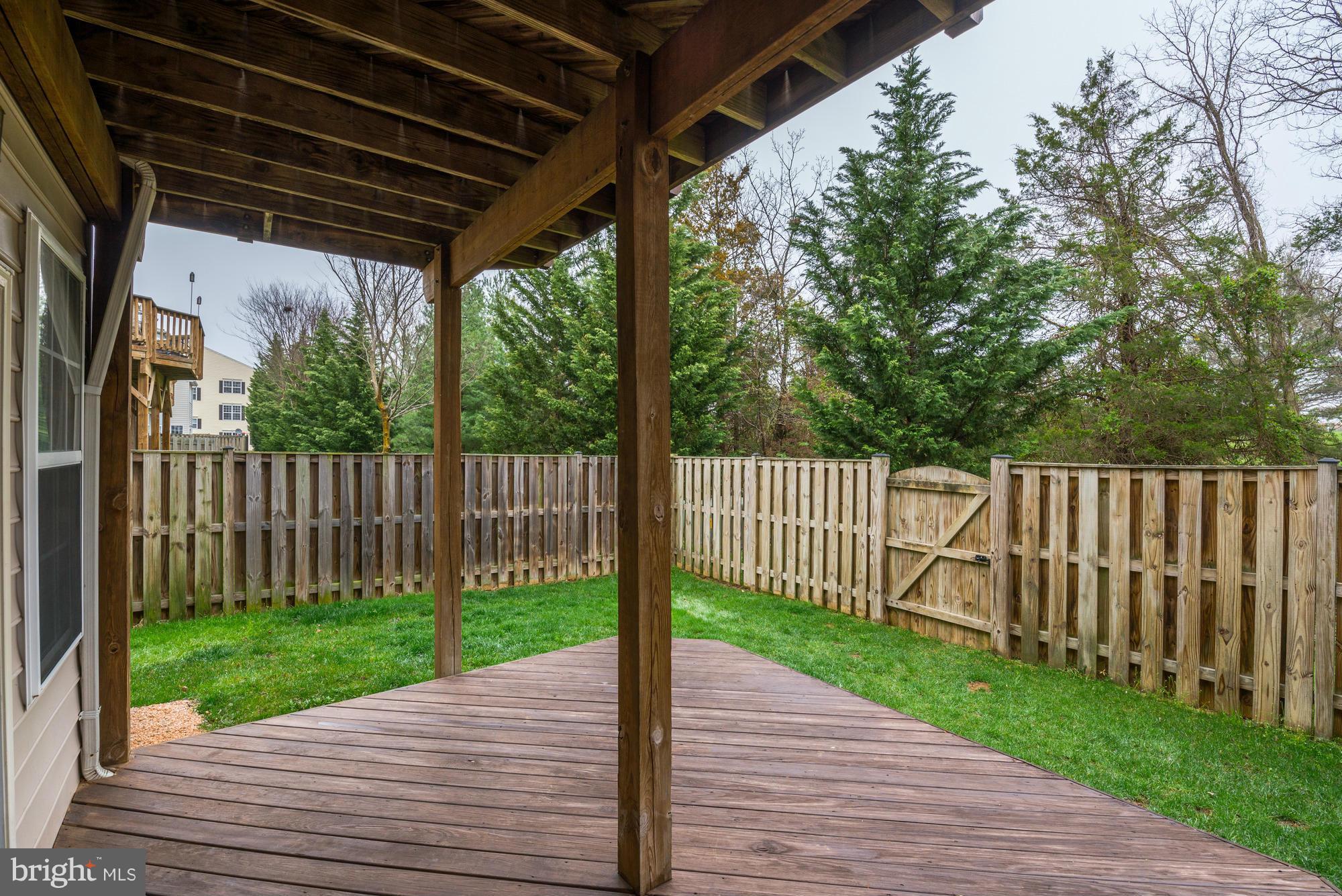 AUTUMN CHASE HUNT - Residential