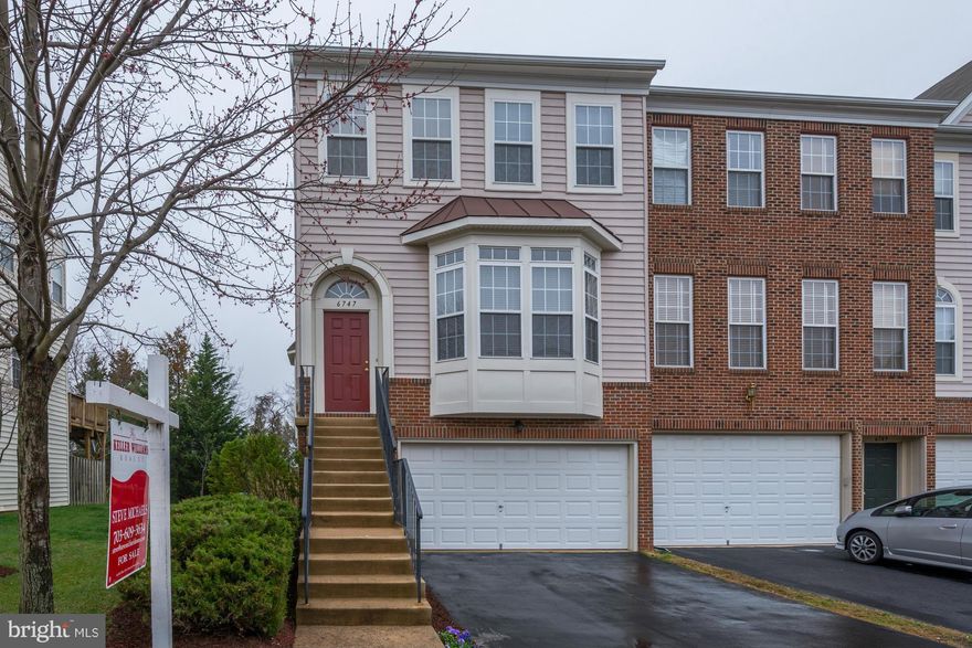 This beautiful end unit townhouse shows like a model home.  Spacious open floor plan has an abundance of natural light.  Kitchen updated with stainless appliances and walks out to a large deck overlooking the park, perfect for entertaining.  All new carpet and paint, new Carrier HVAC, new H/E washer and dryer.  Exterior trim wrapped with warranty 1.5 years old.  Ready to move in