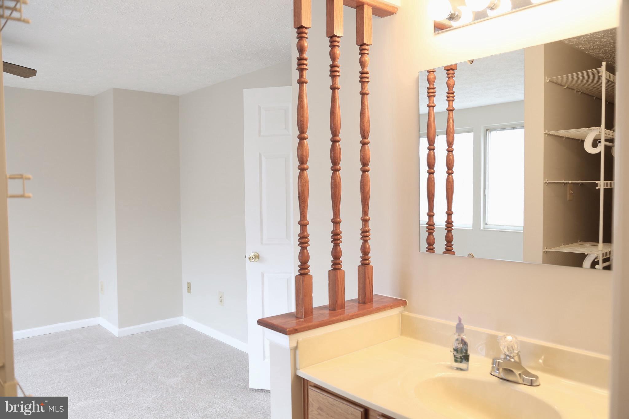 POHICK VILLAGE - Residential