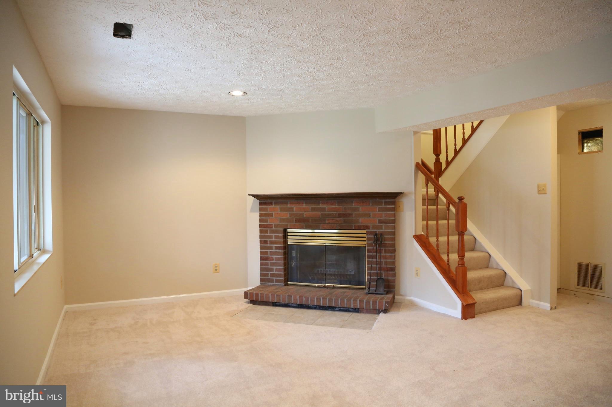 POHICK VILLAGE - Residential