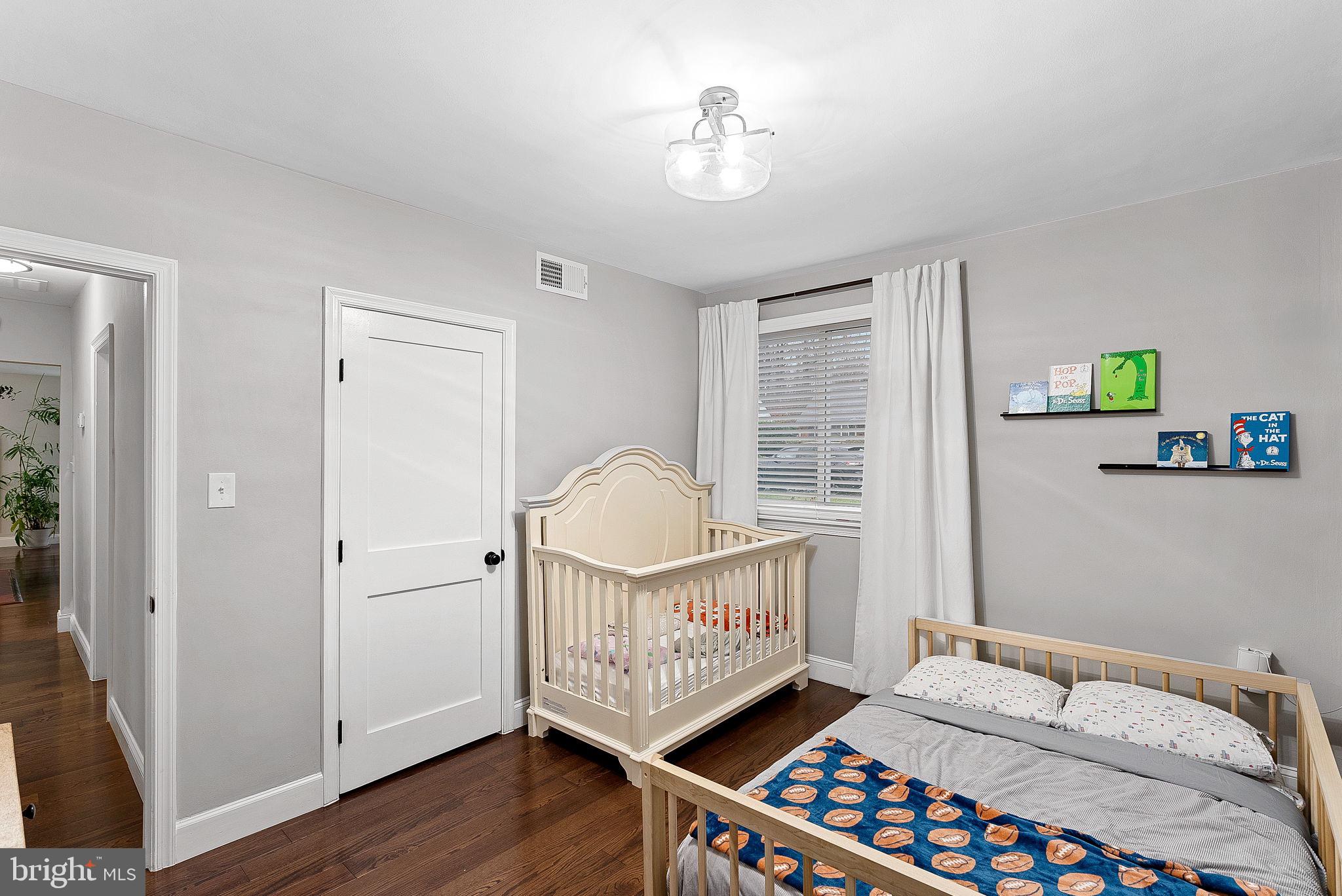 POPLAR HEIGHTS - Residential