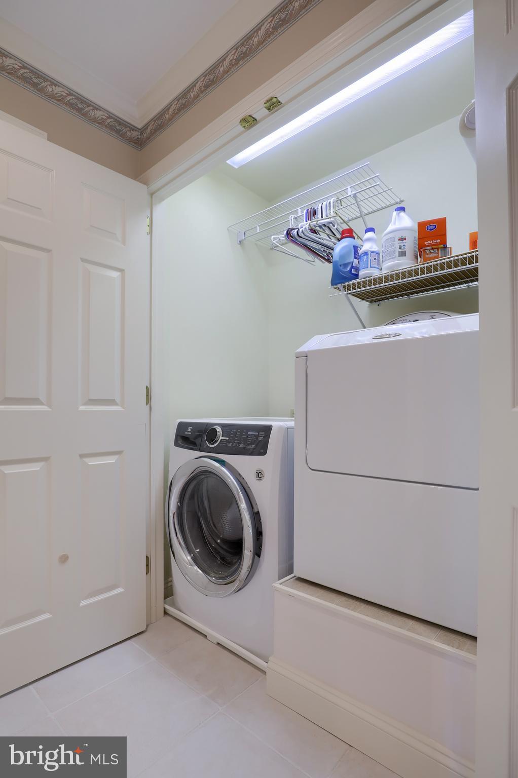 PARKSIDE ESTATES - Residential