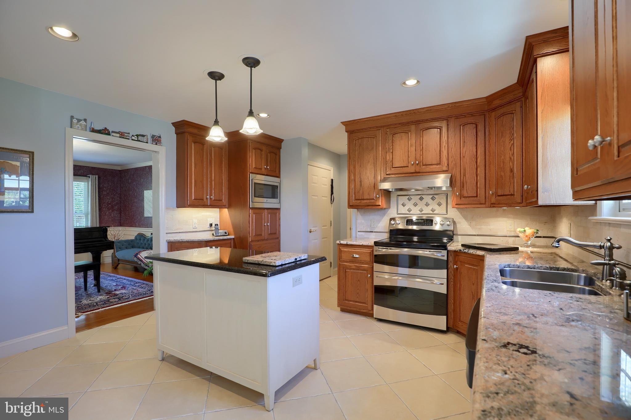 PARKSIDE ESTATES - Residential