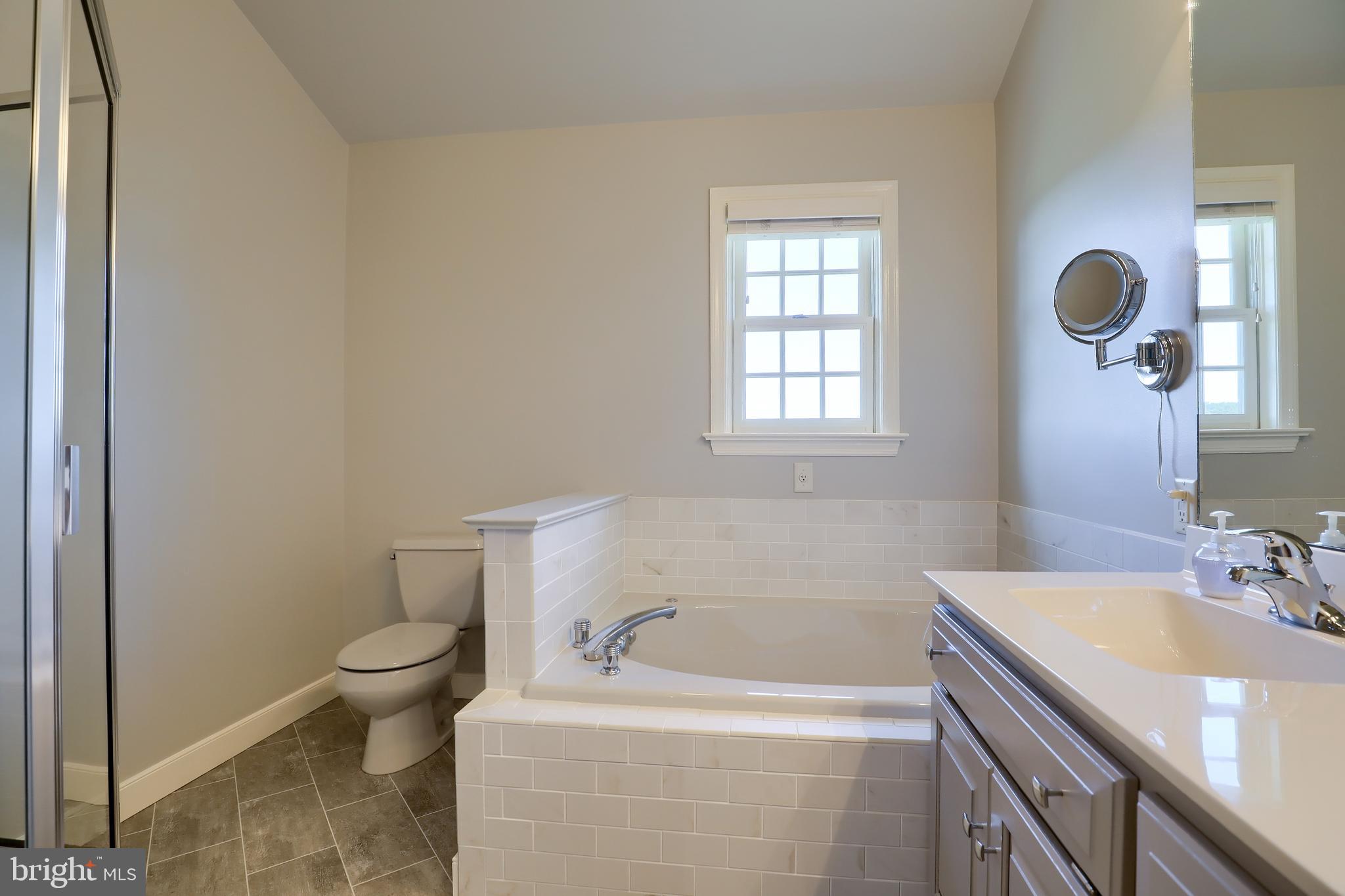 PARKSIDE ESTATES - Residential