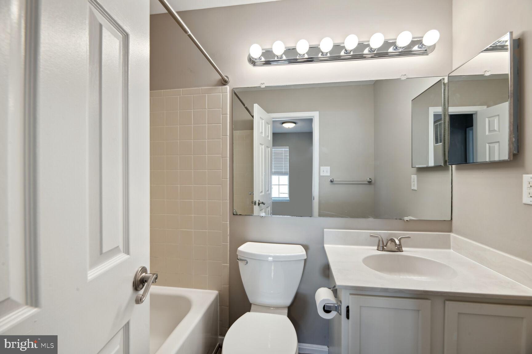 FRANKLIN FARM - Residential