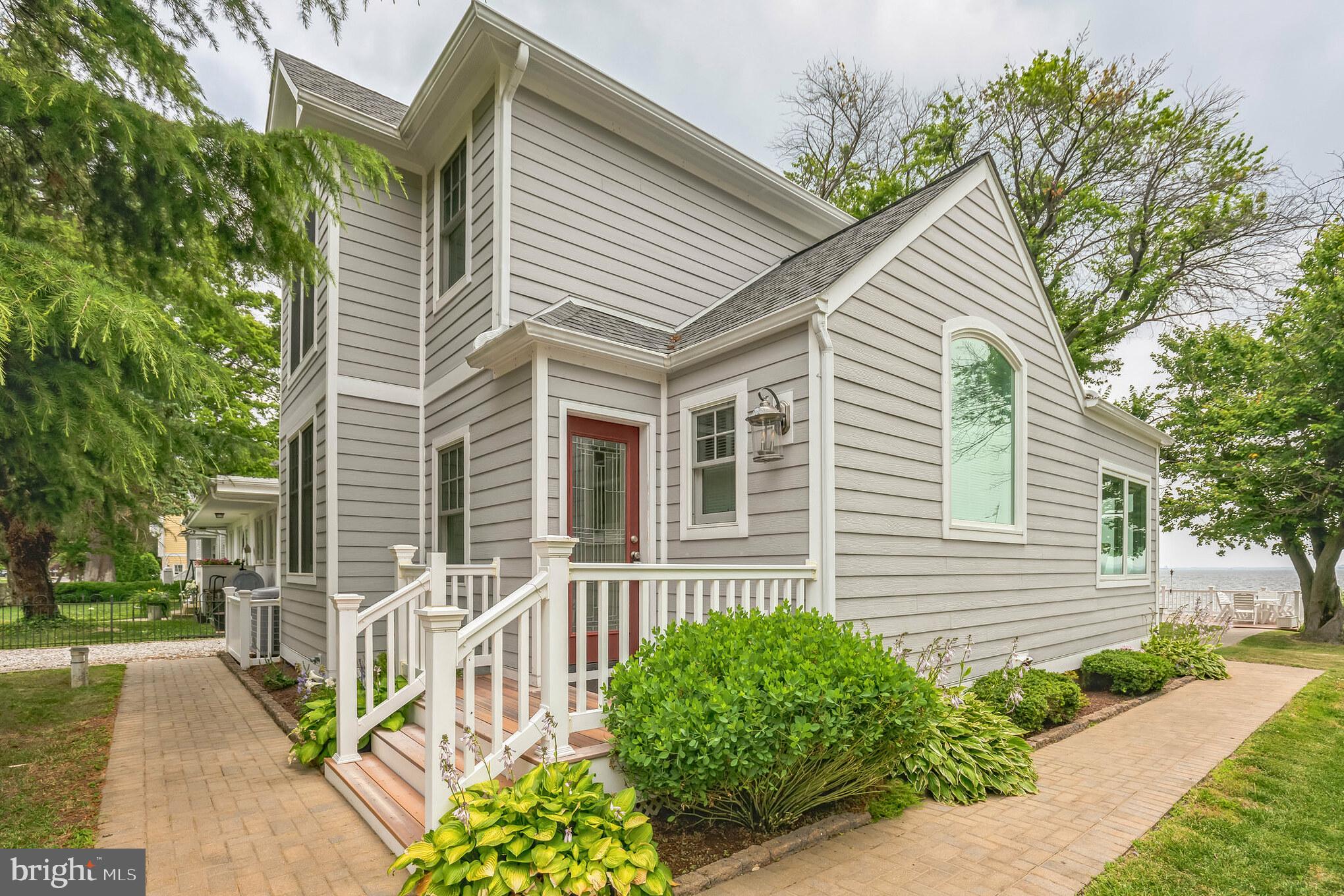 SHOREHAM BEACH - Residential