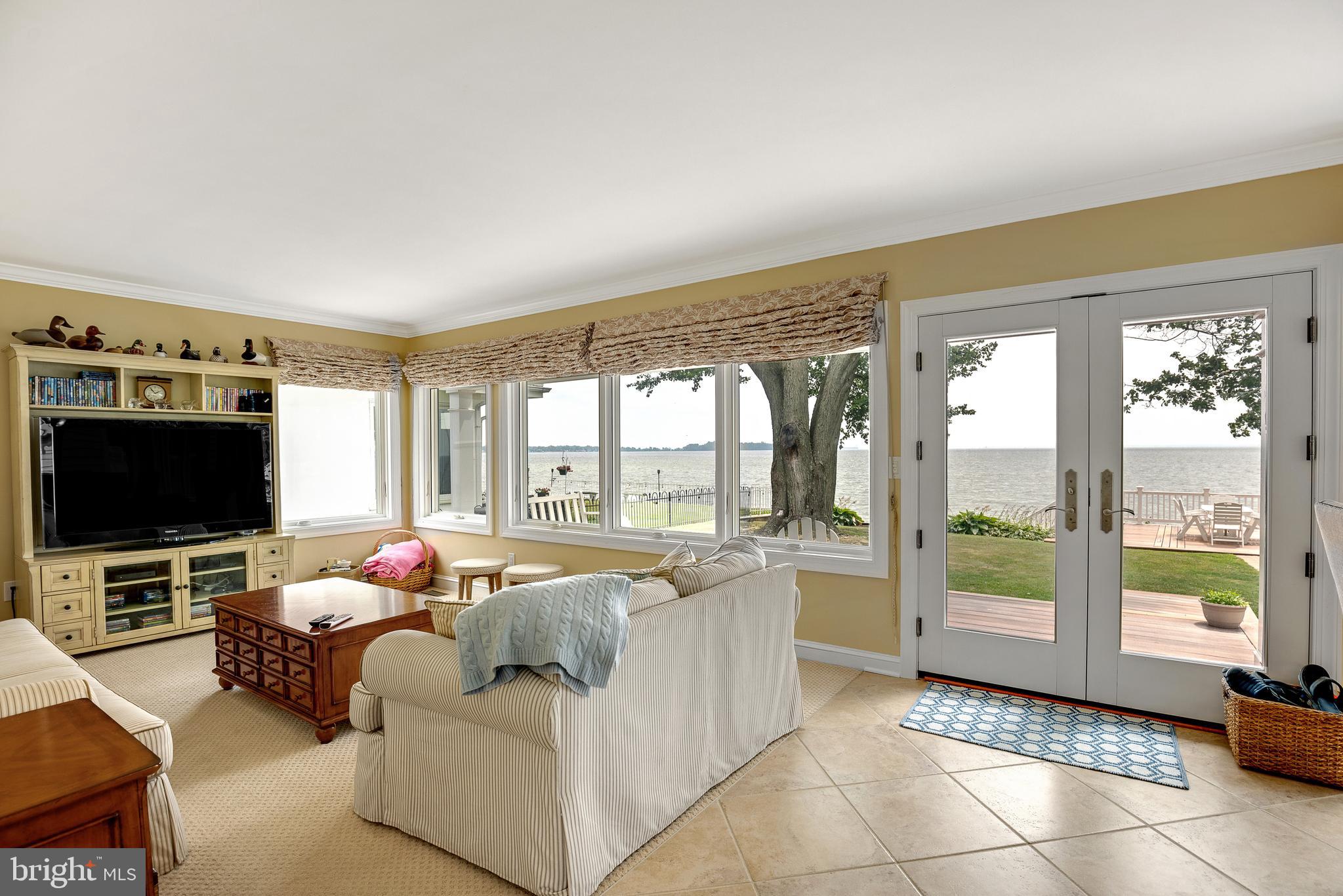 SHOREHAM BEACH - Residential