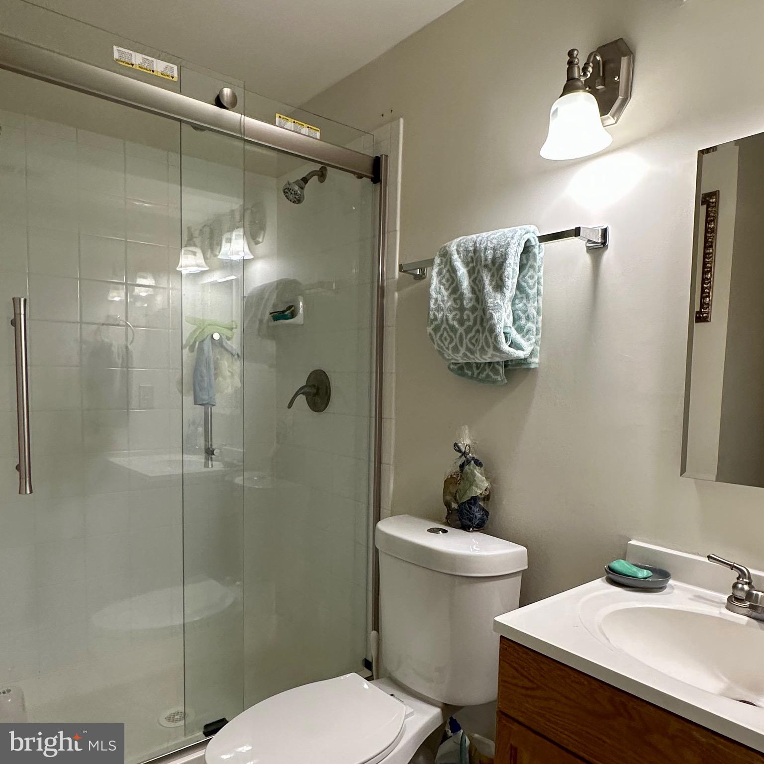 WARR LAKES - Residential Lease