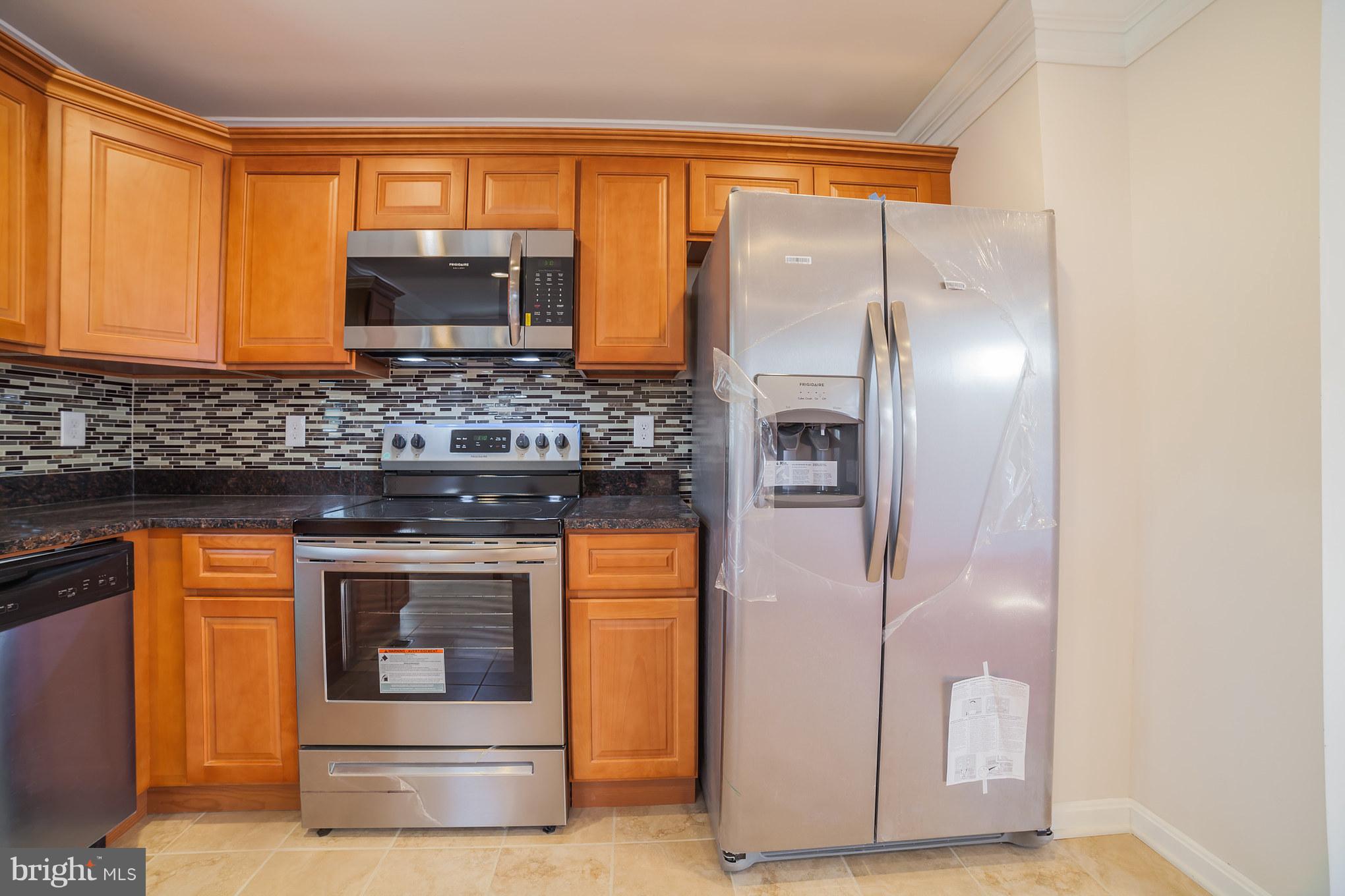 ARUNDEL GARDENS - Residential