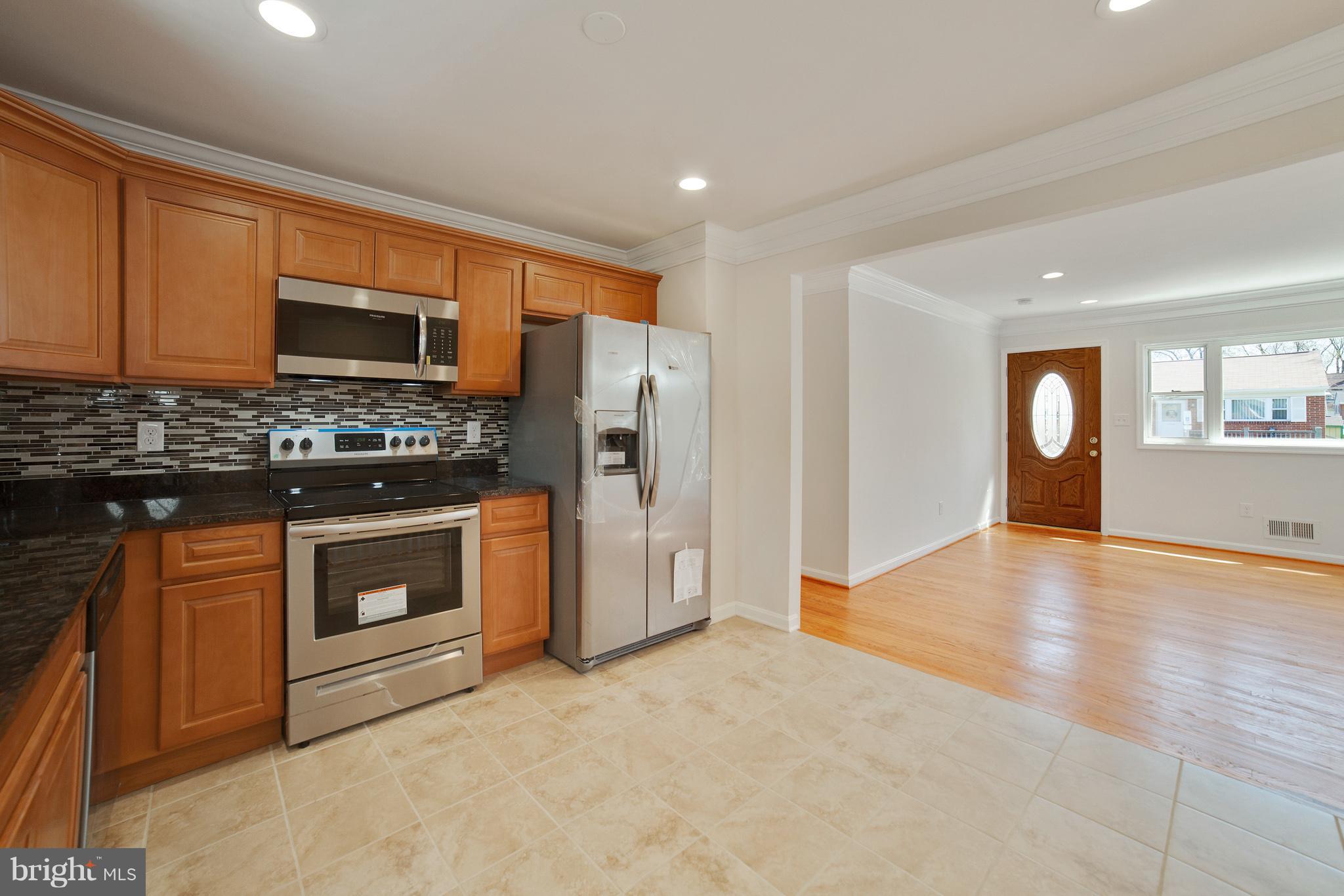 ARUNDEL GARDENS - Residential