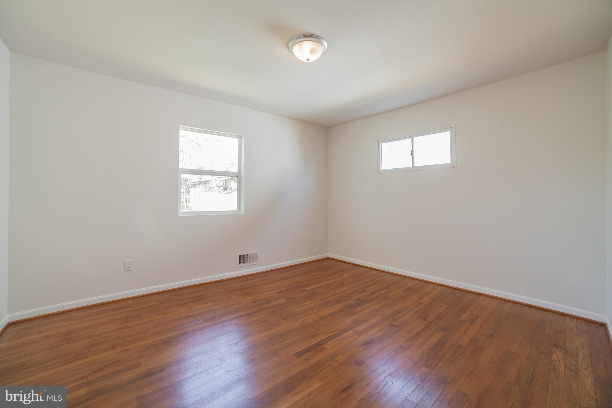 ARUNDEL GARDENS - Residential