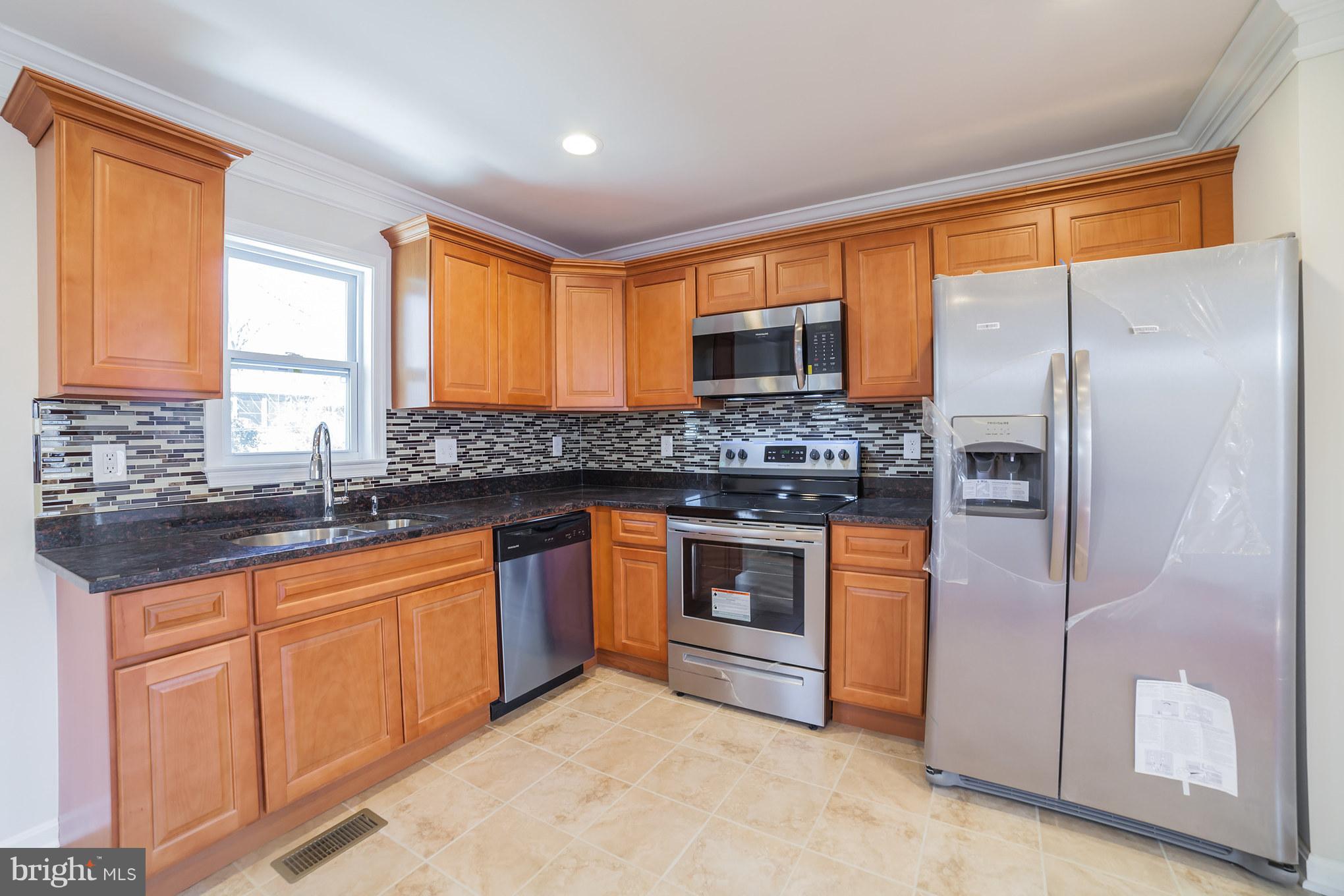 ARUNDEL GARDENS - Residential