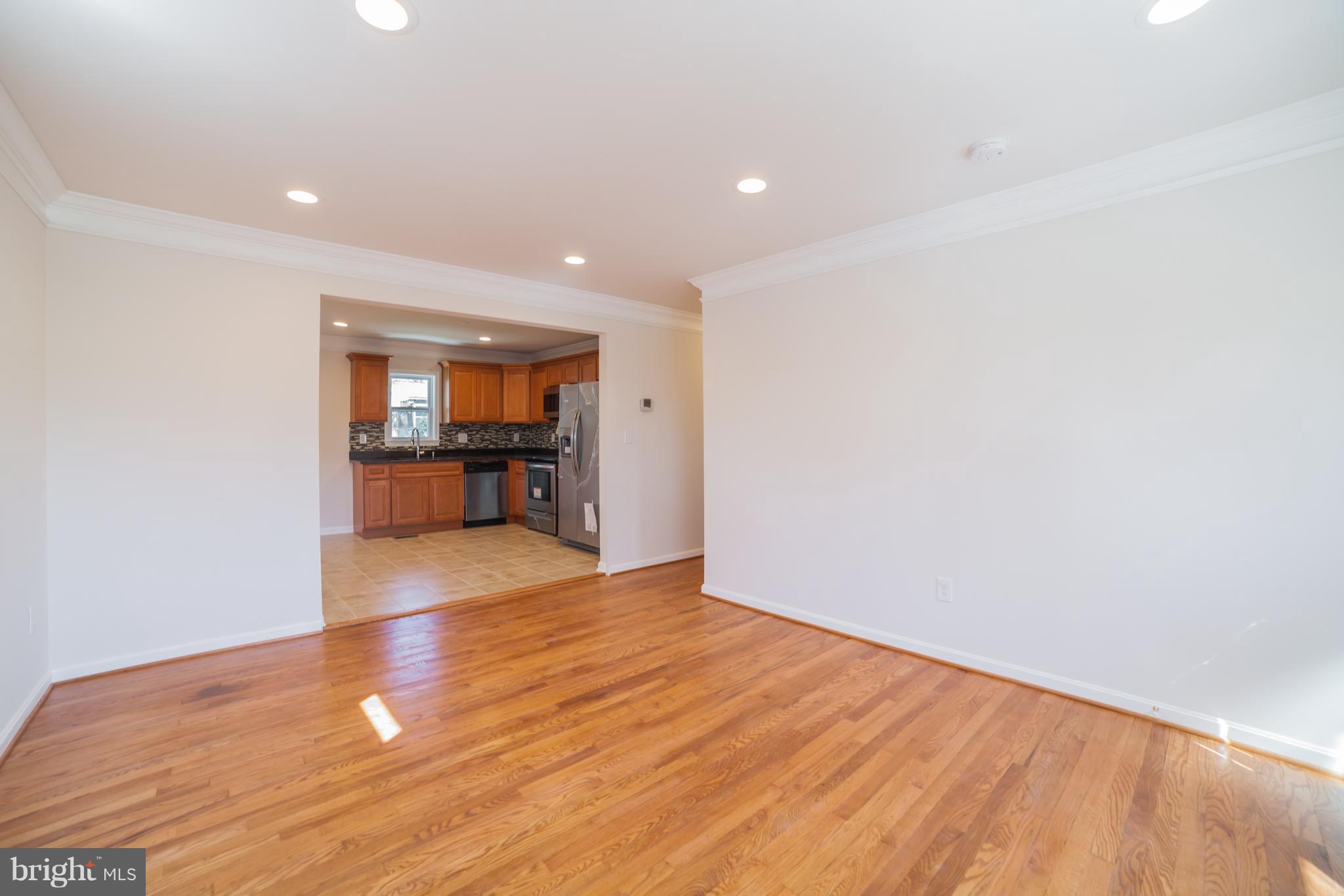 ARUNDEL GARDENS - Residential