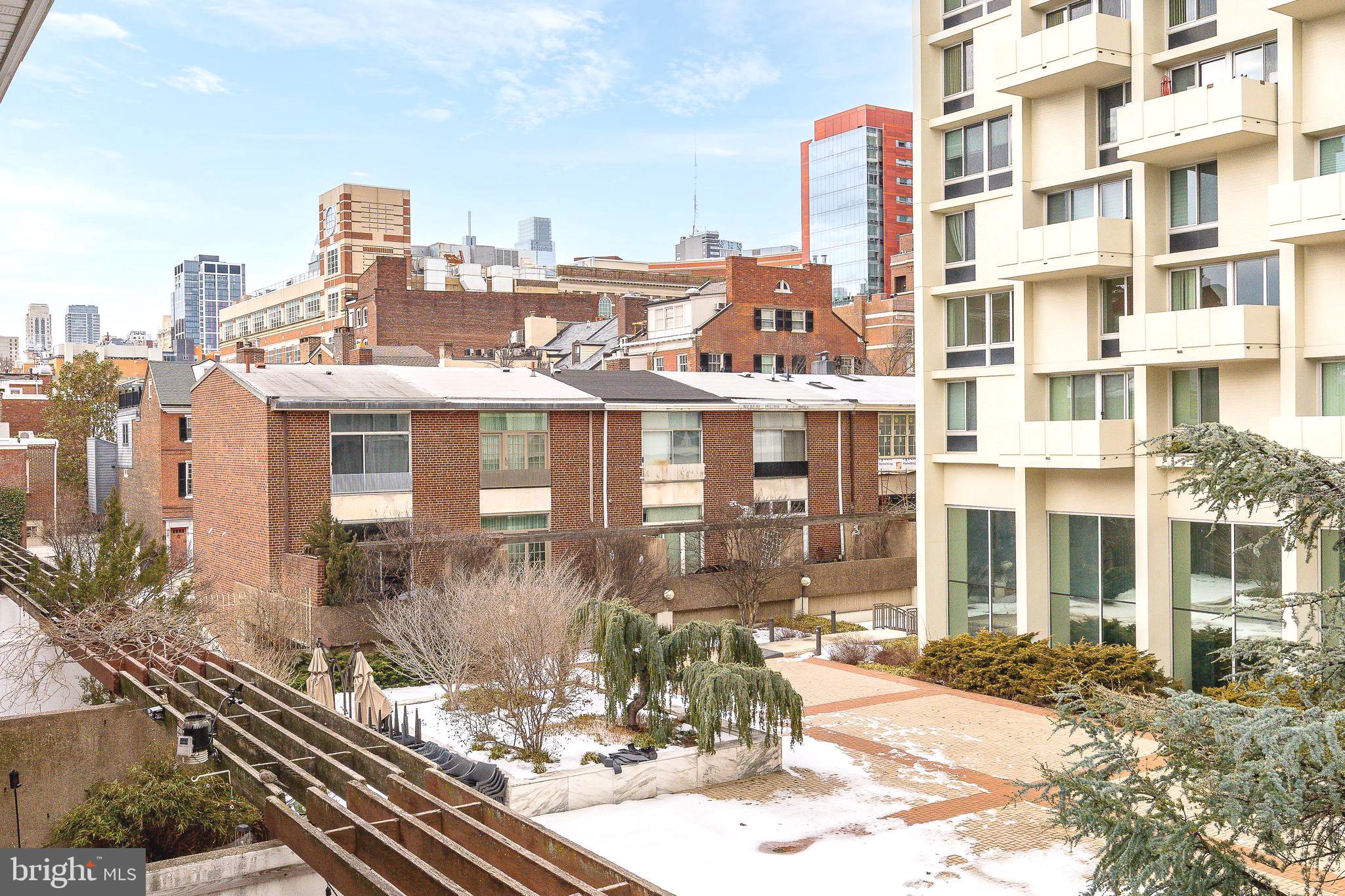 SOCIETY HILL - Residential