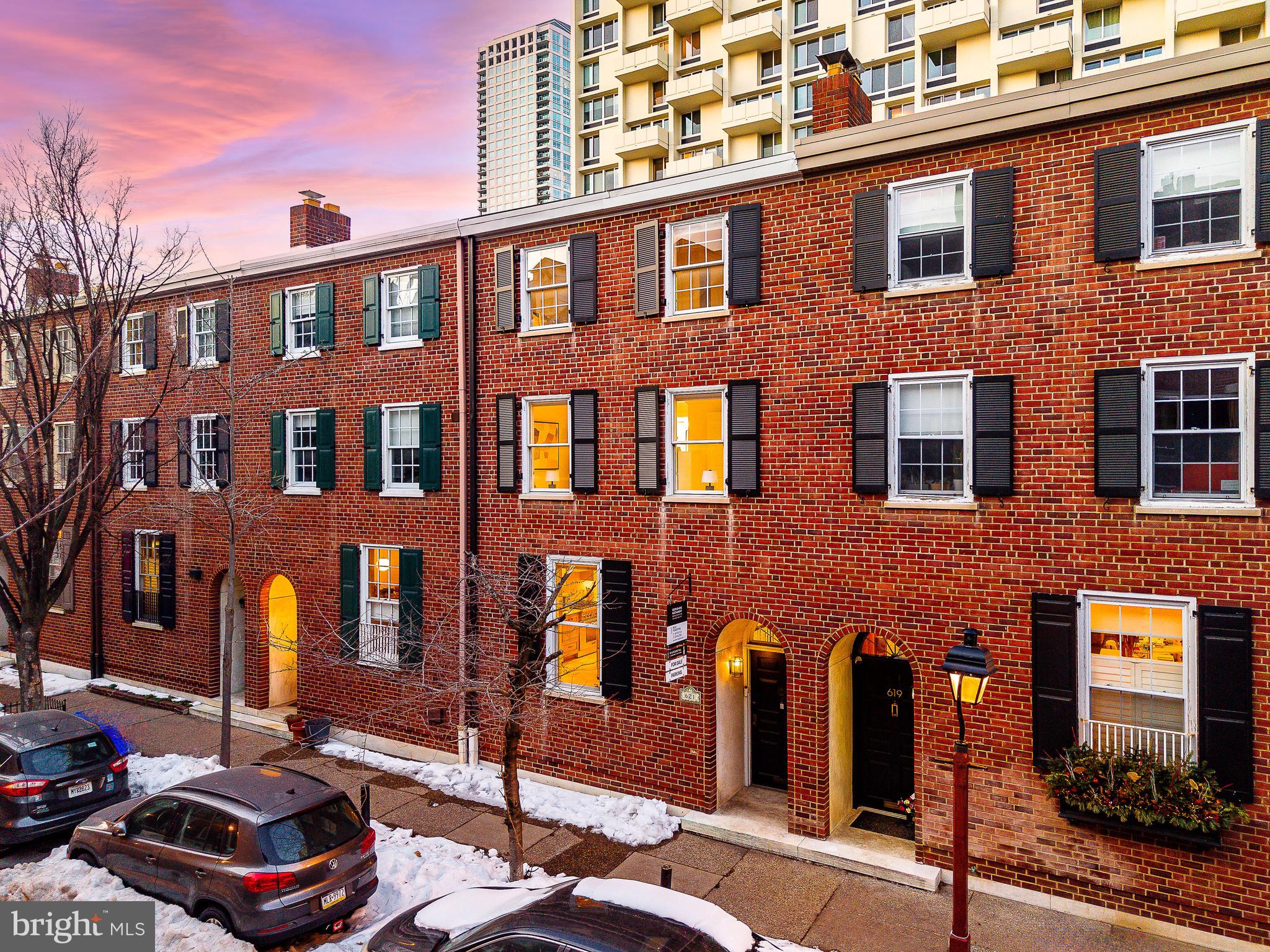 SOCIETY HILL - Residential