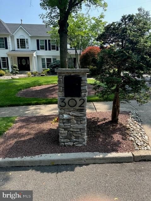302 MALLARD LANE LANGHORNE PA 19047