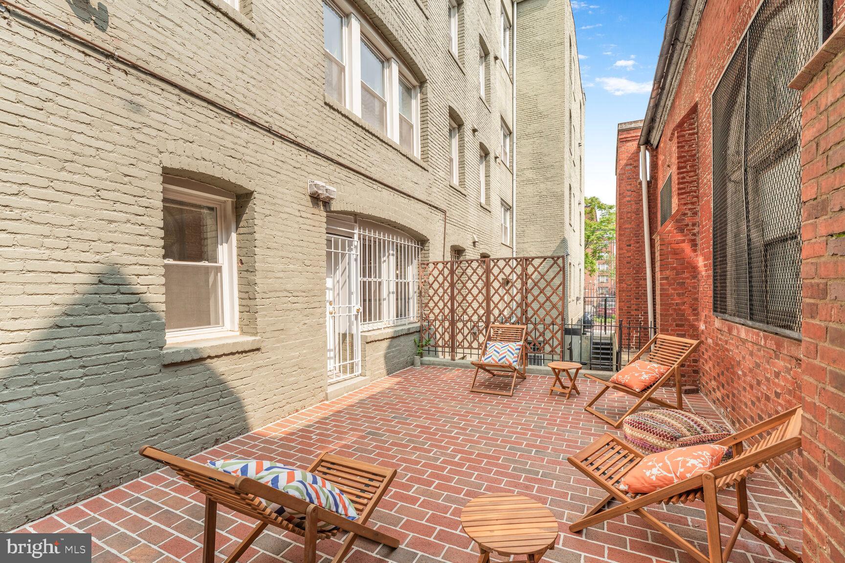 1465 COLUMBIA ROAD NW 102