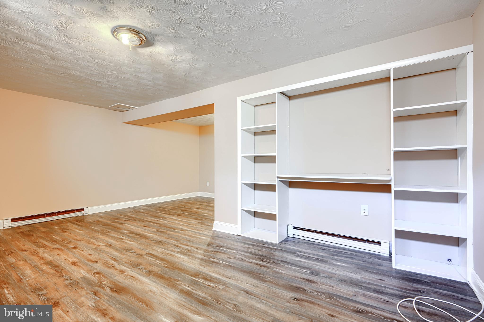 REISTERSTOWN - Residential