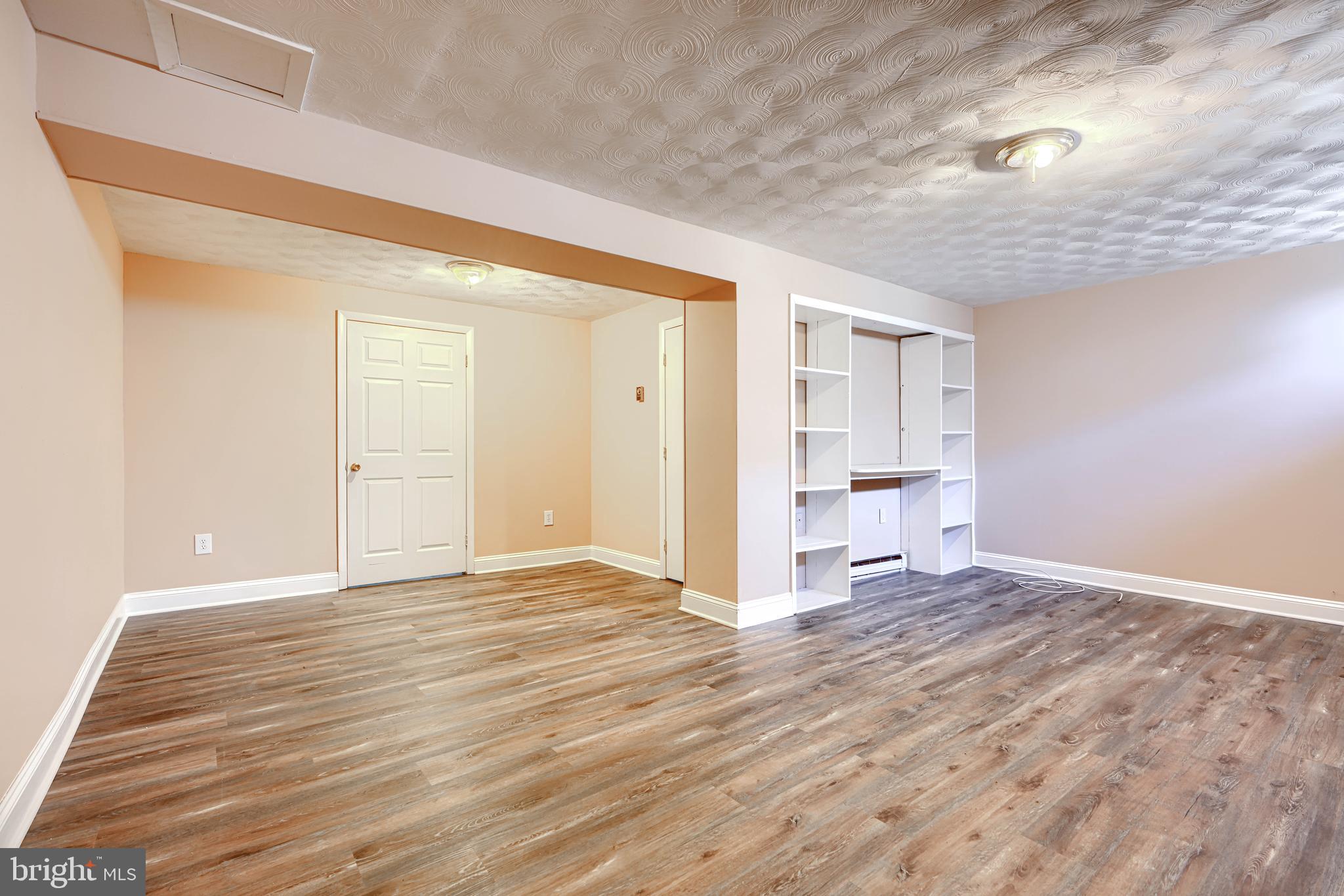 REISTERSTOWN - Residential