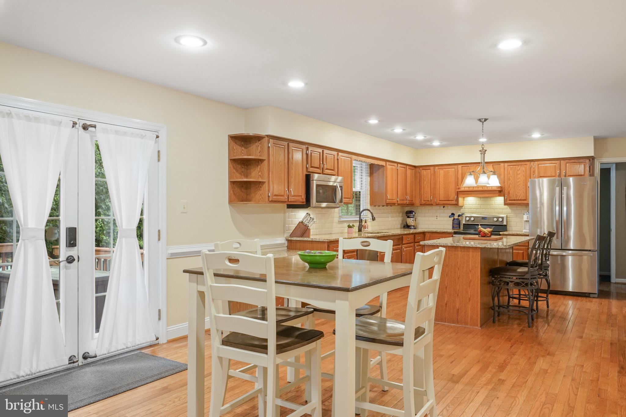 DAVIS FORD - Residential