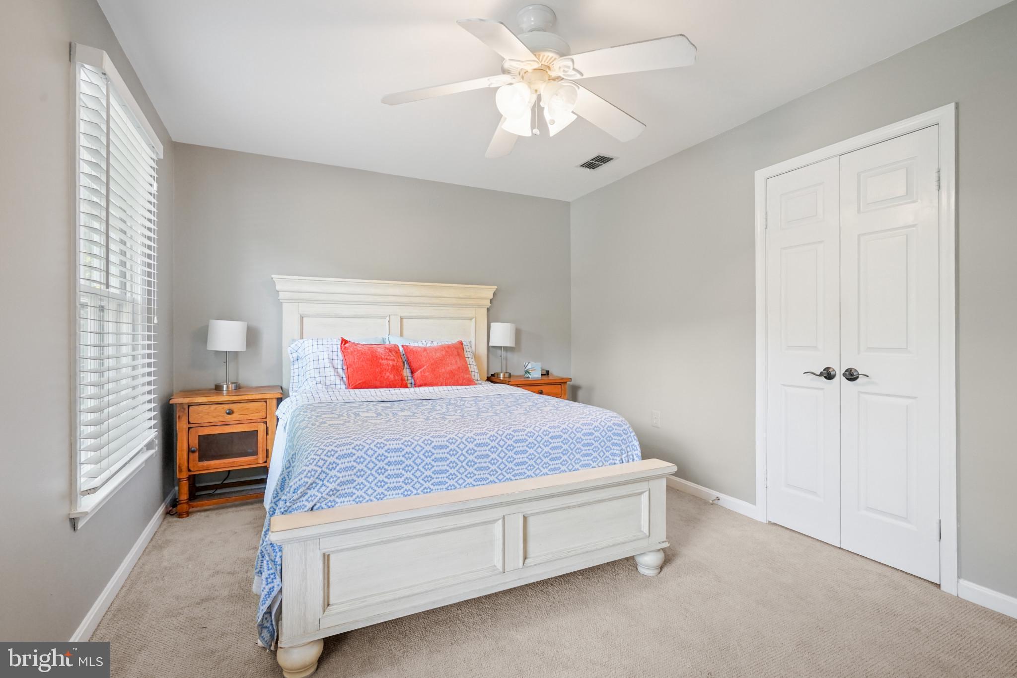 DAVIS FORD - Residential