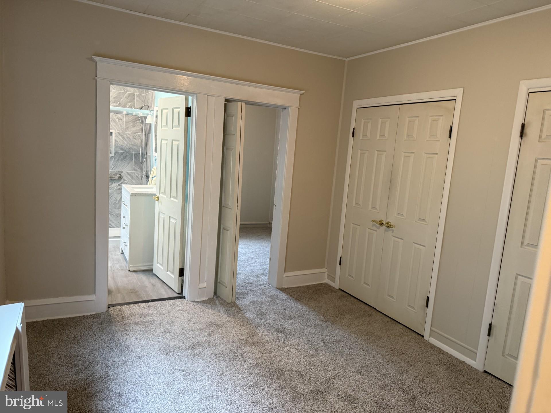 BRIDESBURG - Residential