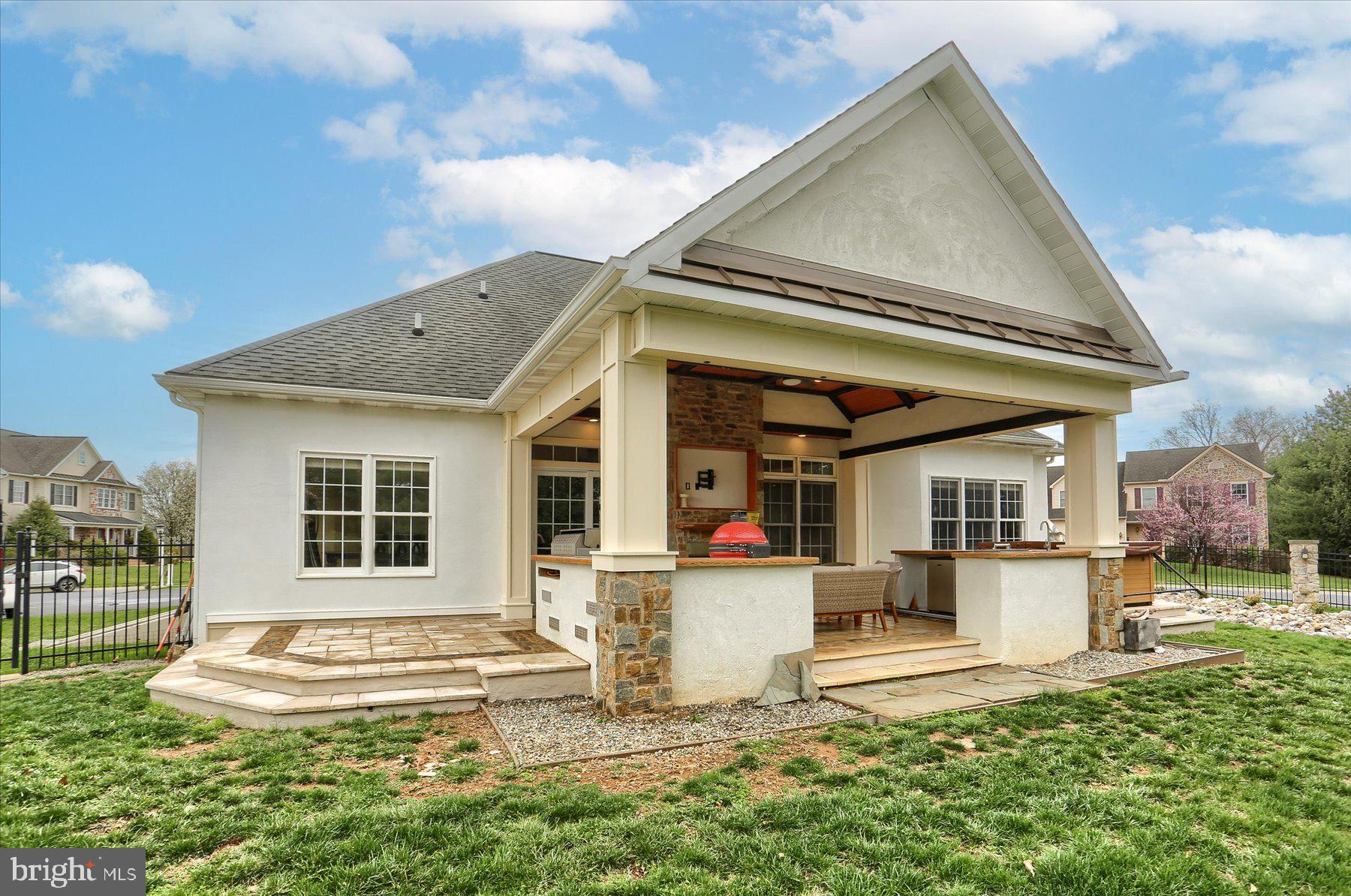 LANDIS CROSSING - Residential