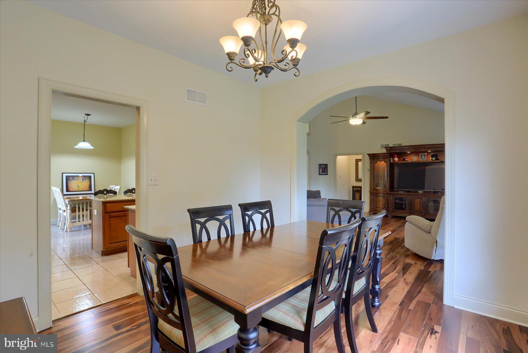 LANDIS CROSSING - Residential